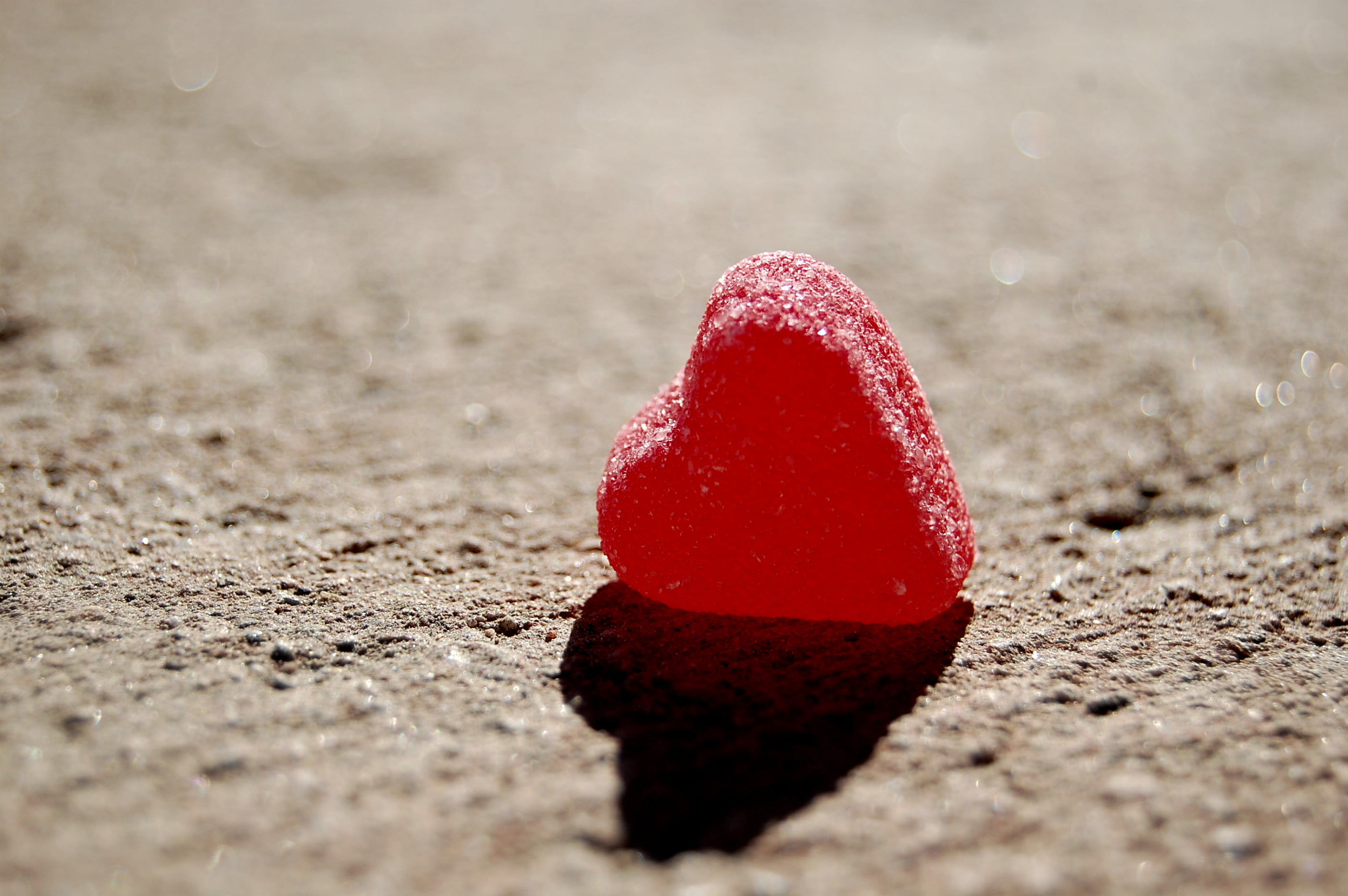 stone, valentines Day - Holiday, symbol, lonely, shadow, heart-shaped, heart Shape, V day, valentines, sugar, 2K, shaped, red heart, heart, texture, ground, HD Wallpaper