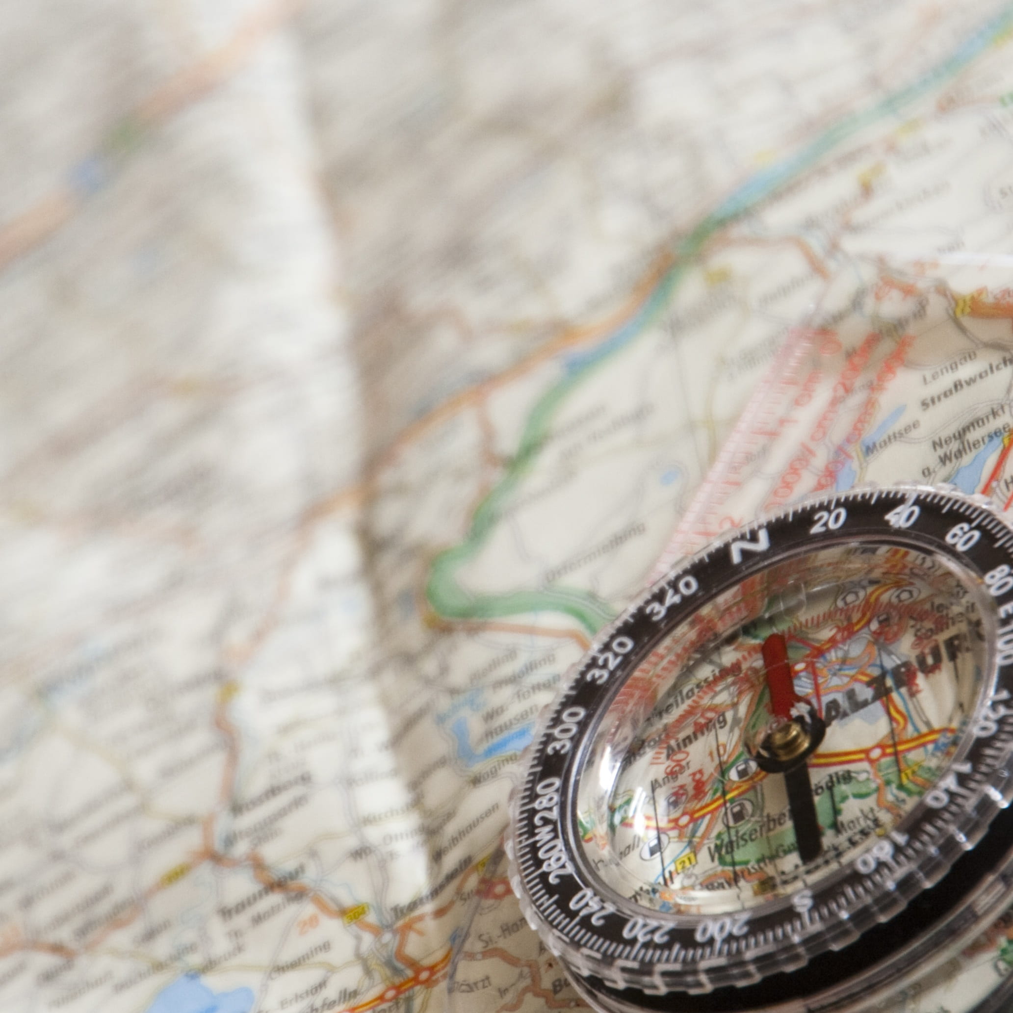 outdoors, searching, adventure, no people, exploration, navigational compass, selective focus, compass, high angle view, map, world map, travel, guidance, Phone HD Wallpaper