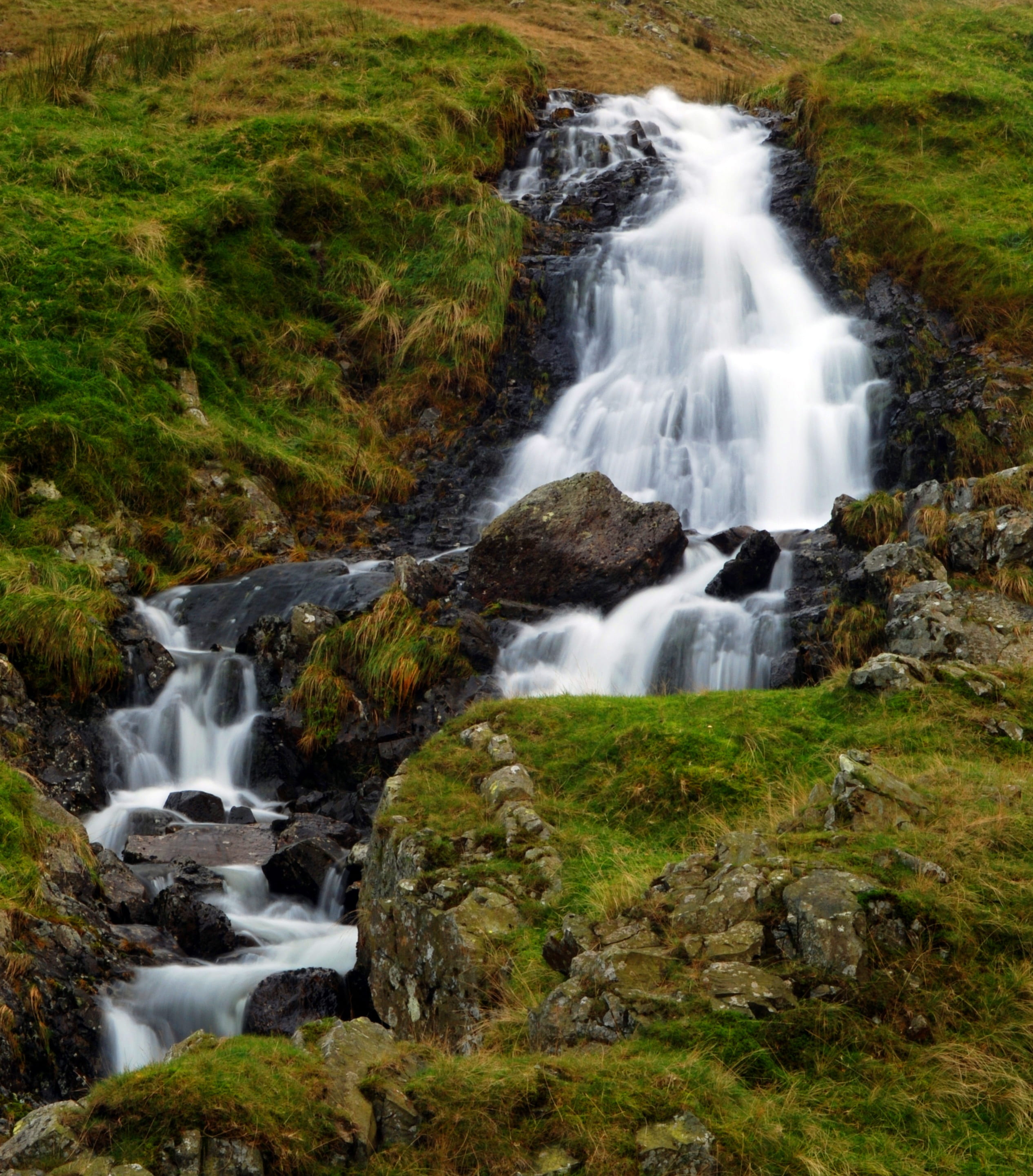 plant, nature, stream - flowing water, waterfall, flowing, scenics - nature, power in nature, skye, rock - object, motion, island, isle, scenic, land, day, Phone HD Wallpaper