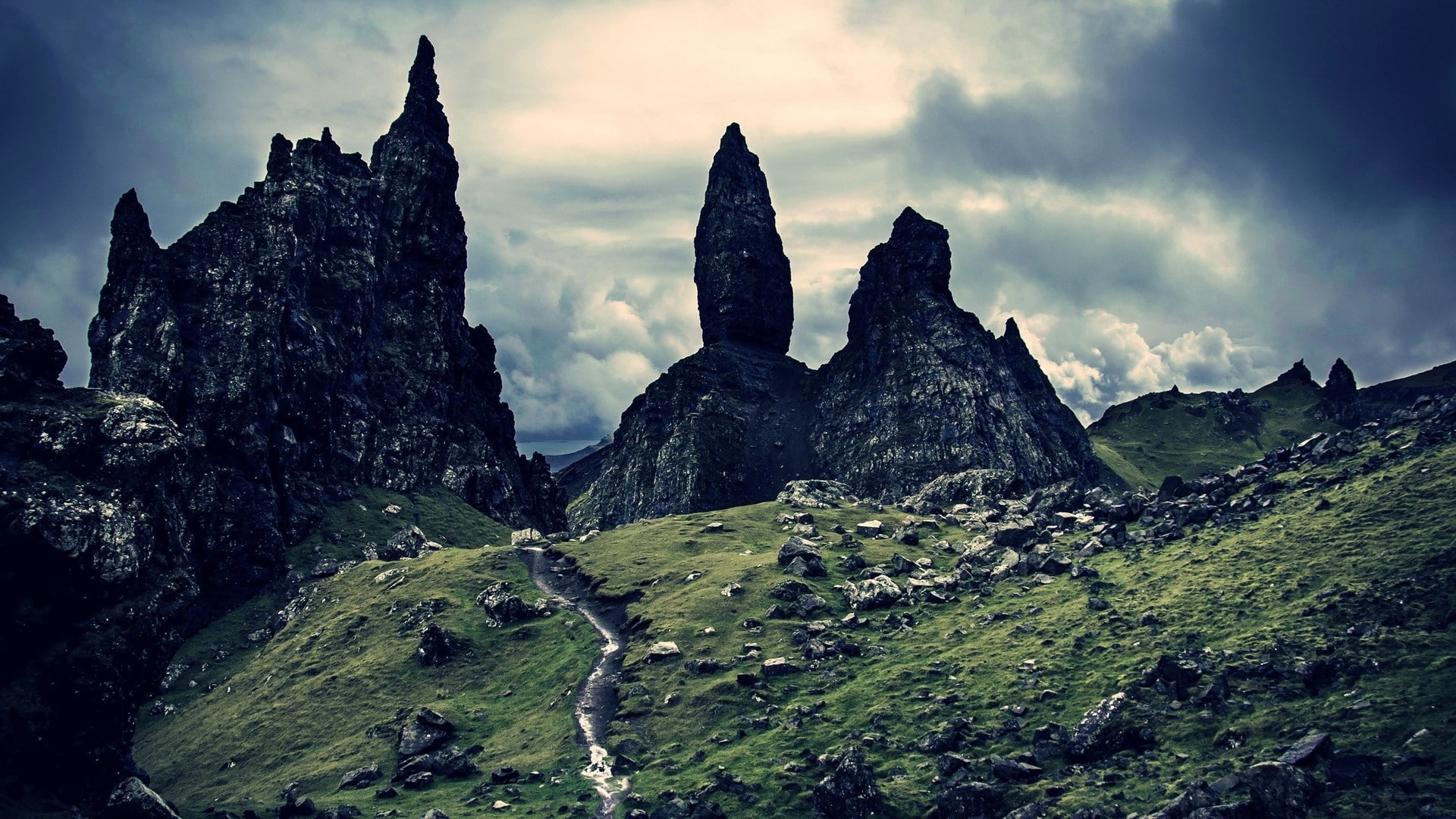 rock formation, formation, grass, 1080P, cloud - sky, day, mountain peak, scenics - nature, stone, landscape, Skye, sky, low angle view, no people, ruined, HD Wallpaper