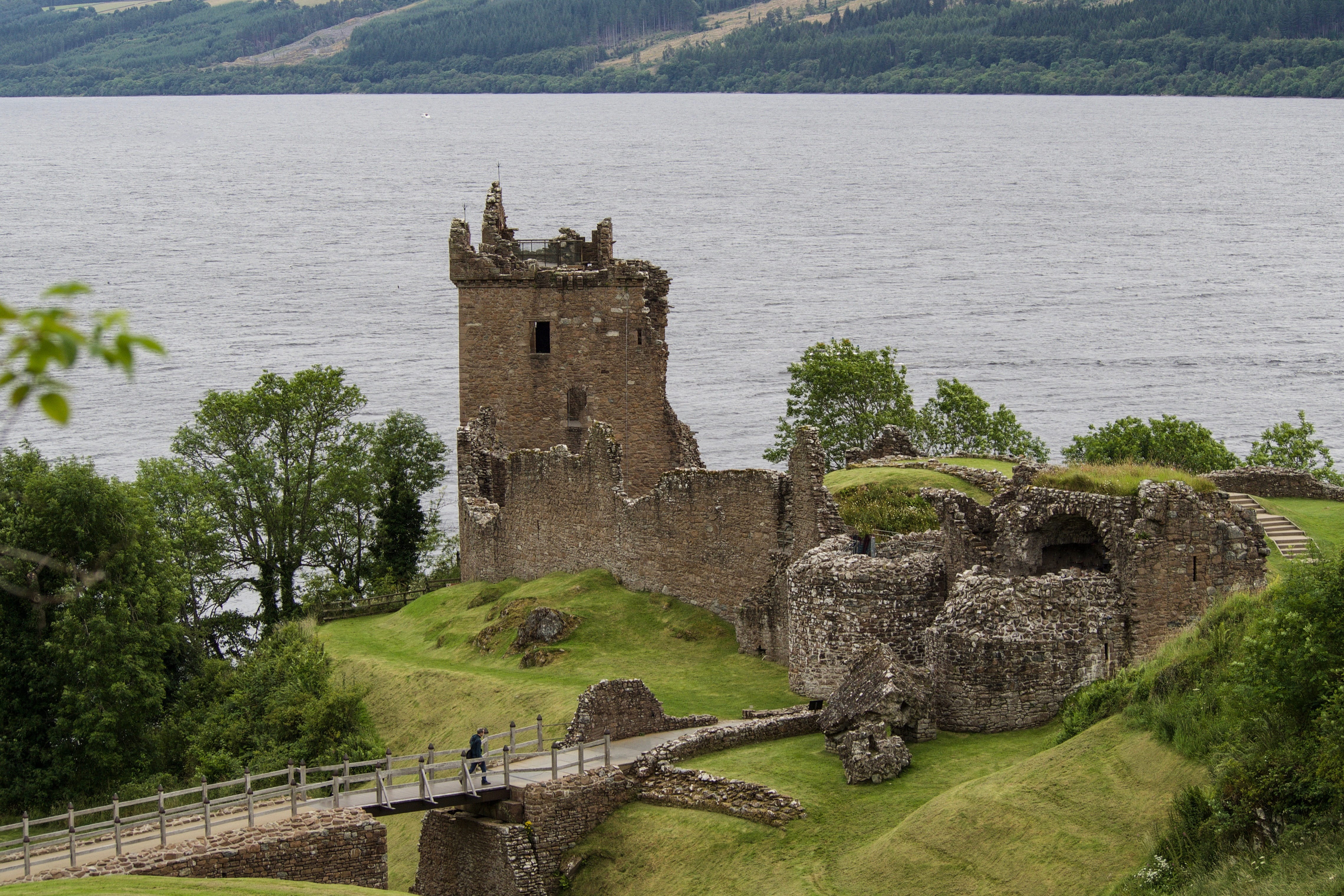 4K, the past, tree, building, Loch, scenics - nature, travel destinations, building exterior, castle, ancient, water, travel, ruin, nature, history, plant, HD Wallpaper