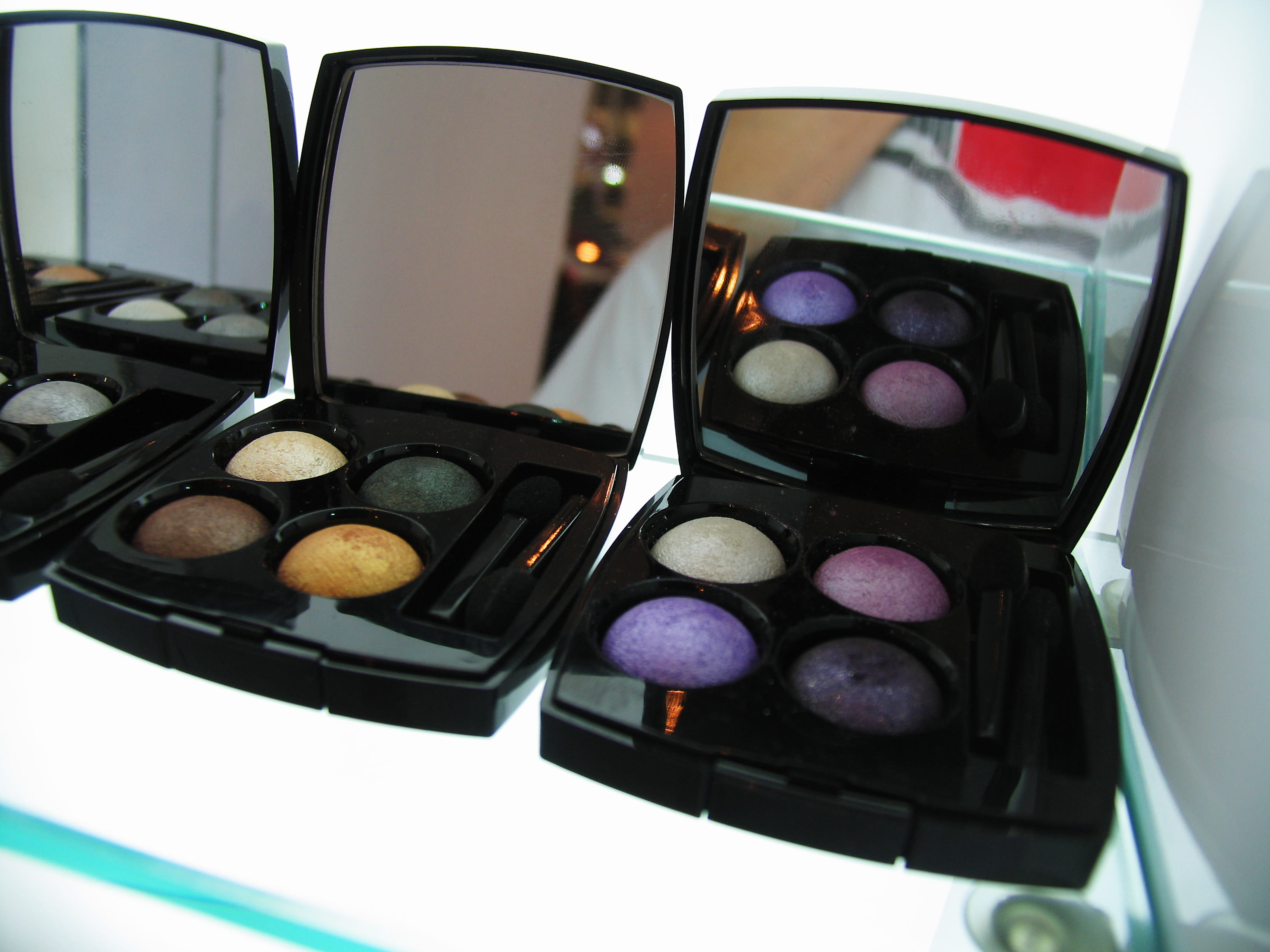 make-up brush, cosmetic, blush - make-up, make-up, eye shadow, beauty product, palette, tray, choice, technology, multi colored, fashion, makeup, eyeshadow, HD Wallpaper