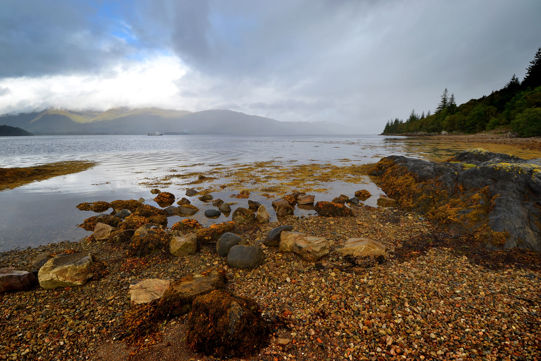 clouds, Loch Linnhe, trees, mountains, 1080P, Scotland, forest, lake, stones, ship, the sky, HD Wallpaper