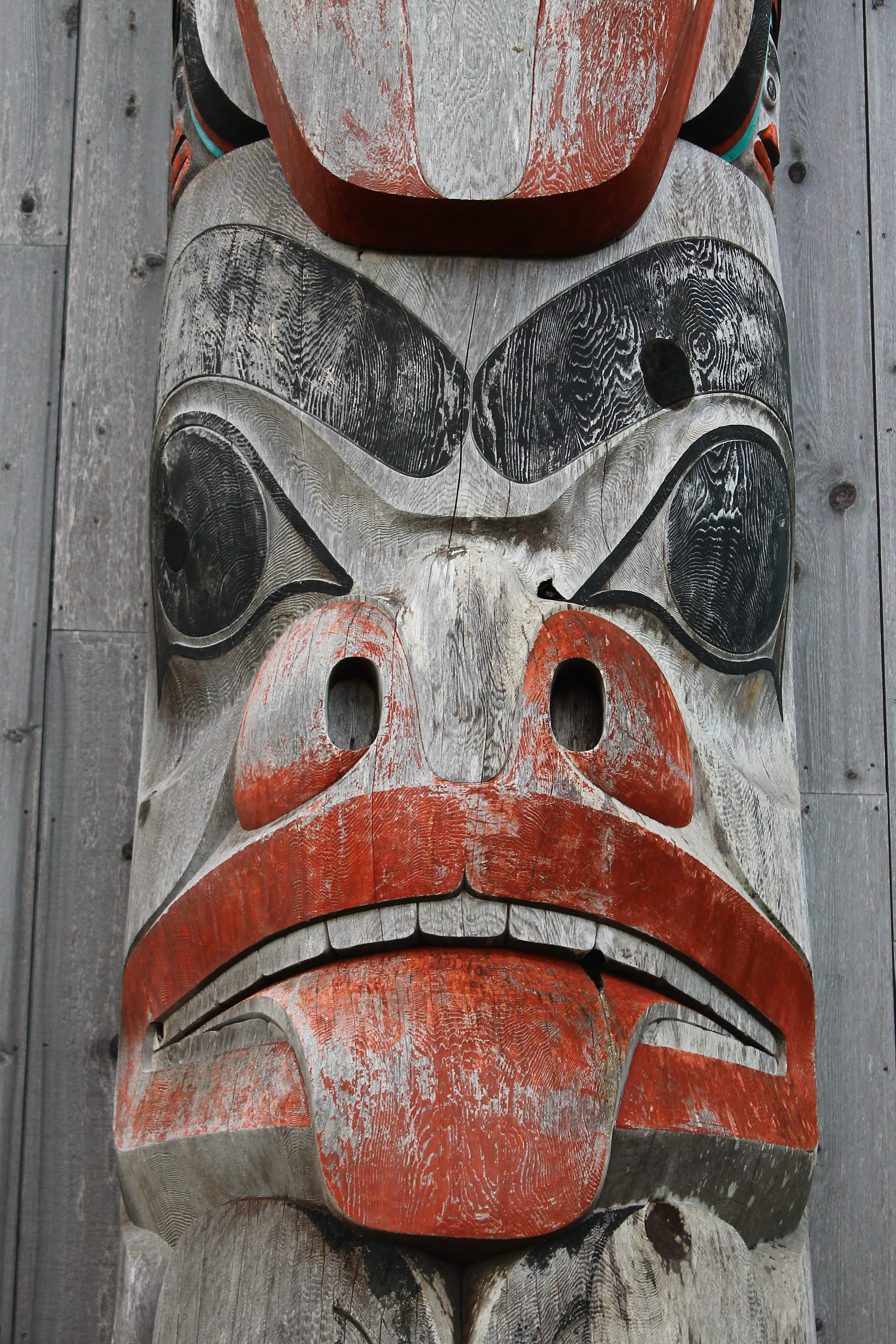 haida, anthropomorphic, 4K, face, craft, human representation, native, anthropomorphic face, close-up, disguise, mask - disguise, creativity, northwest, Phone HD Wallpaper