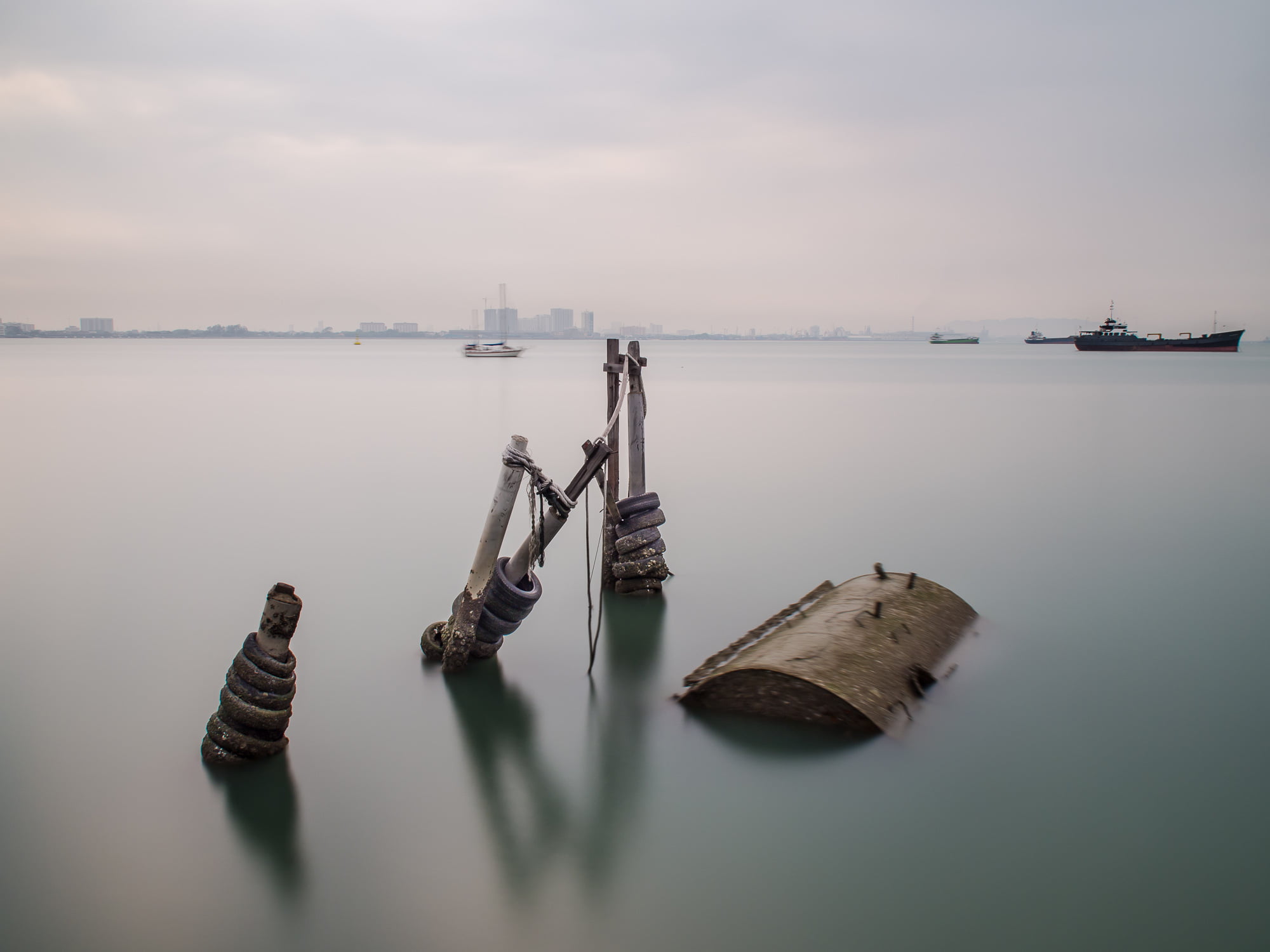 tires, stand, Haida, transportation, body of water, brown, water, furniture, Malaysia, wood, harbor, brown wood, calm, Penang, body, nautical Vessel, sea, HD Wallpaper