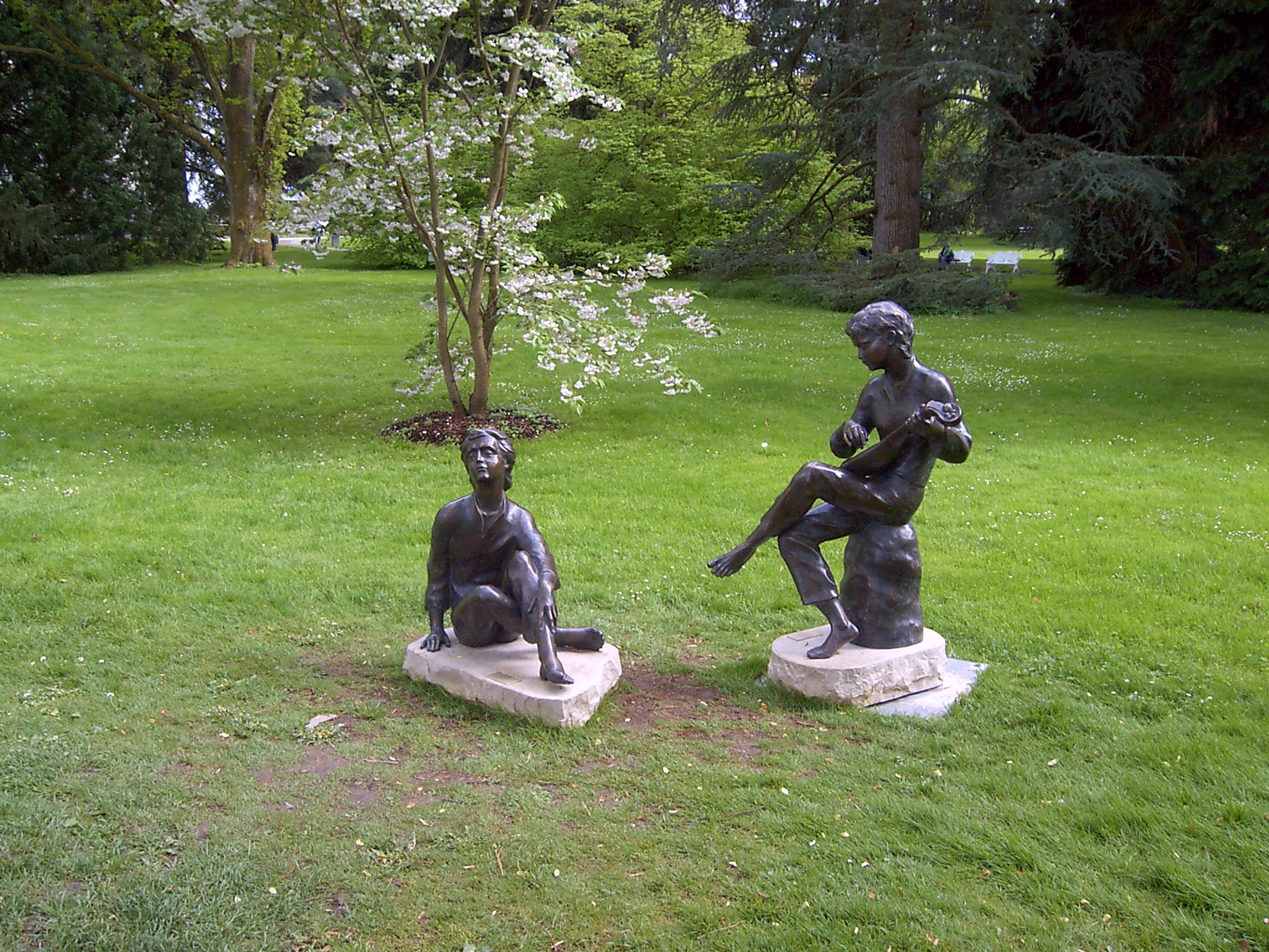 music, field, grass, representation, real people, human representation, tree, male likeness, 1080P, nature, day, sculpture, plant, garden statue, park, HD Wallpaper