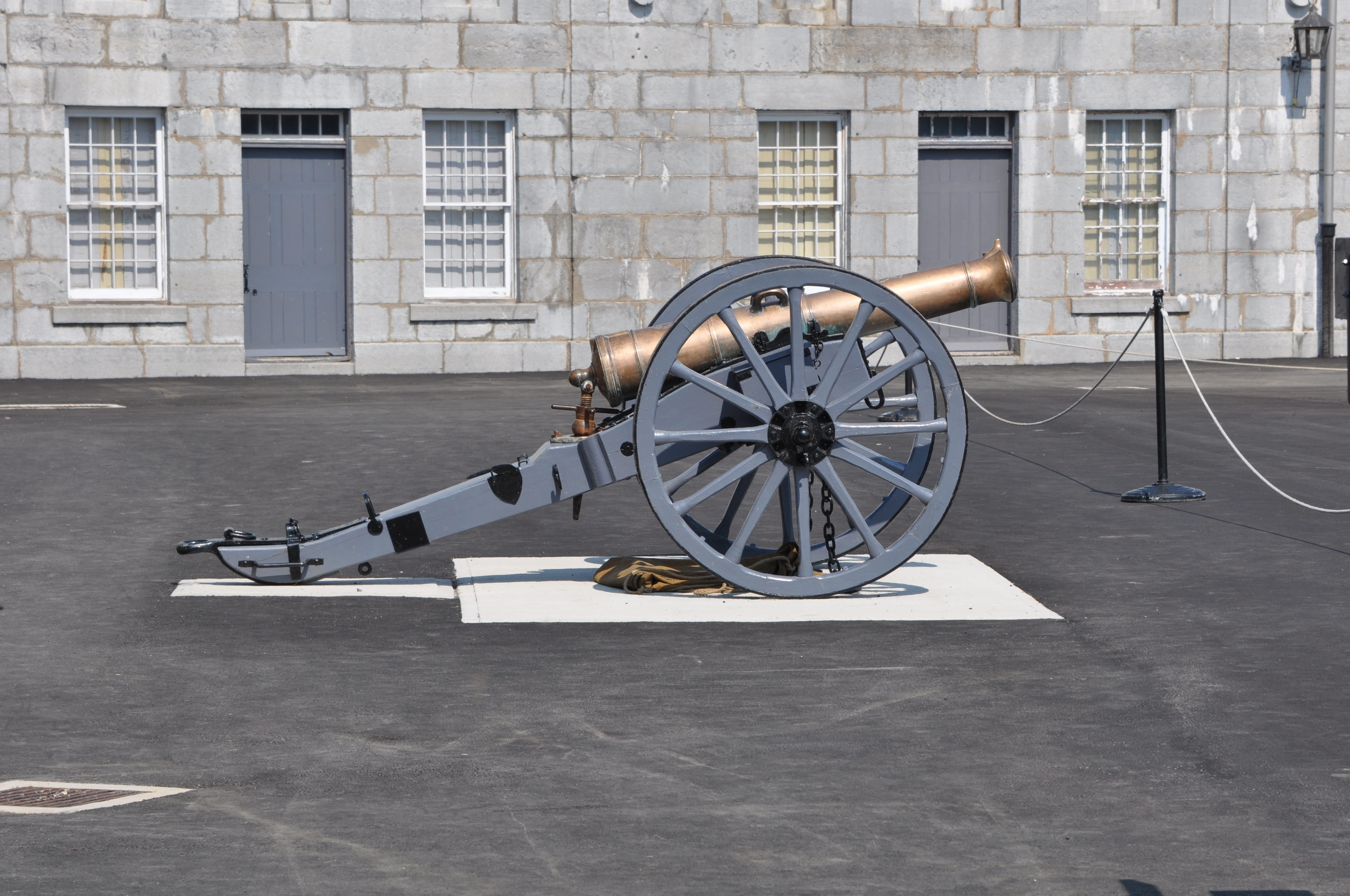 Kingston, architecture, ontario, outdoors, museum, wall - building feature, military, kingston, technology, fighting, war, history, Canada, transportation, HD Wallpaper