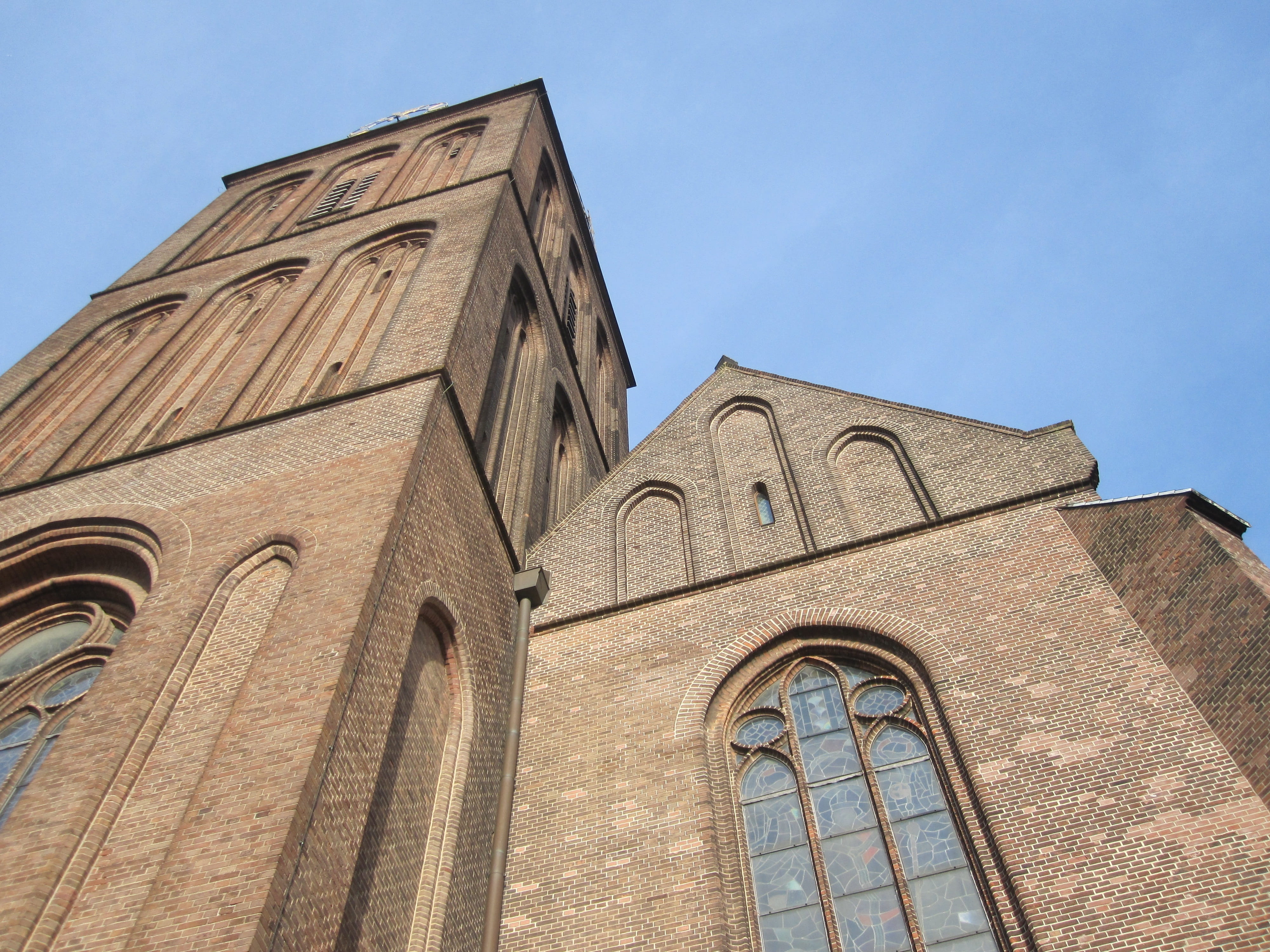 sky, belief, arch, place of worship, building, 4K, low angle view, outdoors, Overijssel, day, spirituality, Basilica, architecture, building exterior, HD Wallpaper