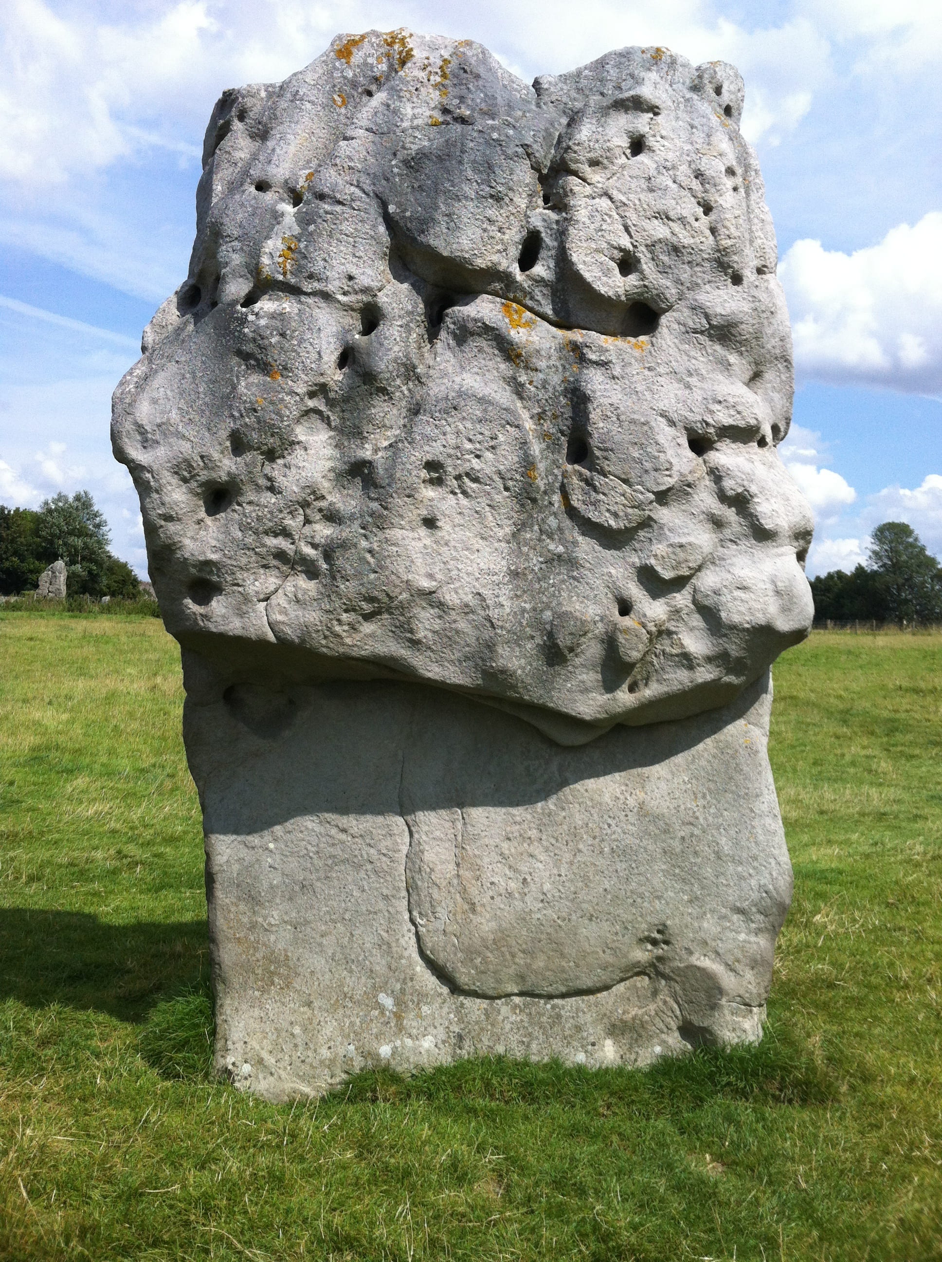 nature, grass, sculpture, rock, stone, statue, no people, craft, field, outdoors, stone circle, day, avebury, sky, creativity, 2K, cloud - sky, carving, Phone HD Wallpaper