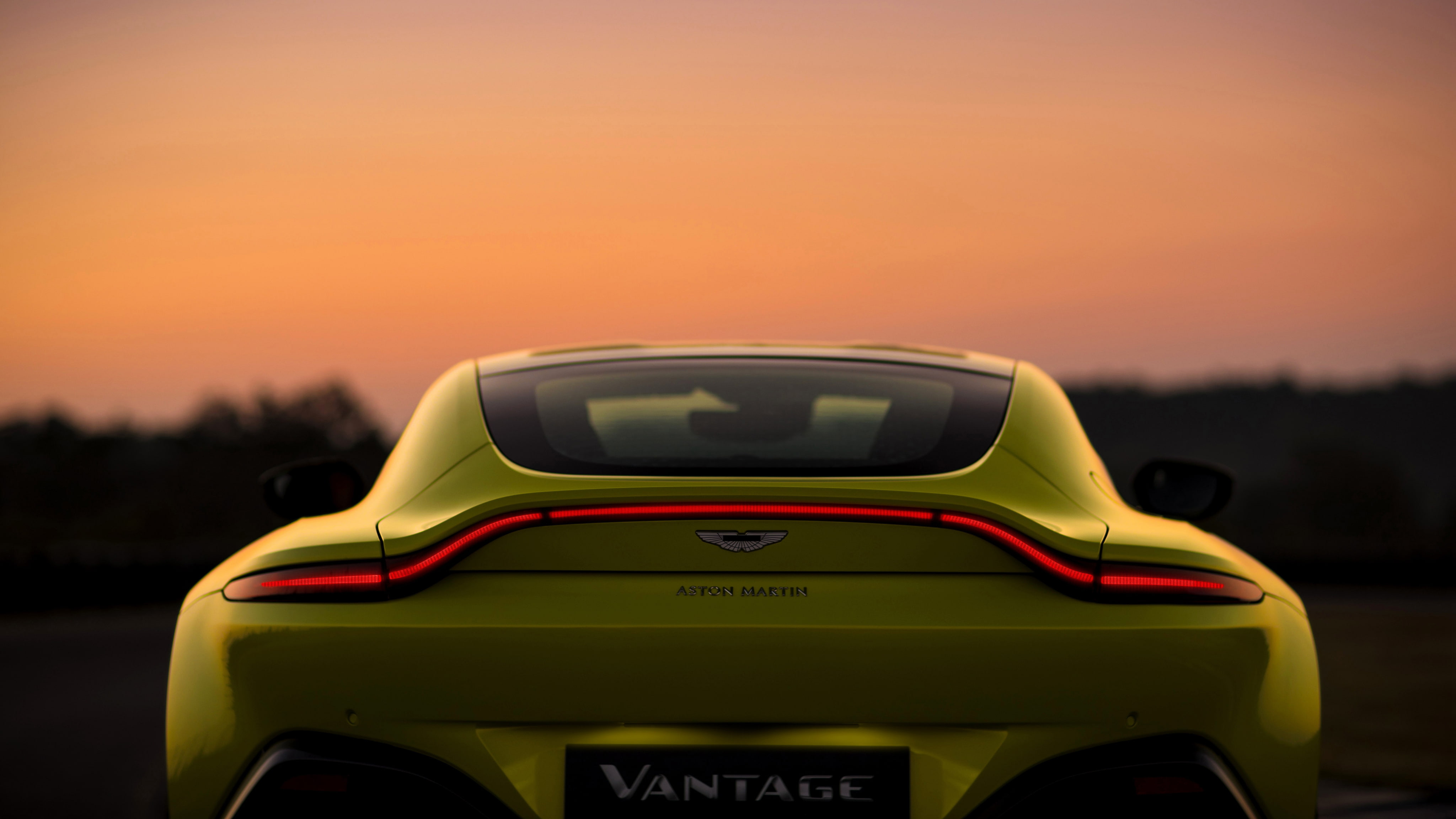 4K, Aston Martin Vantage, 2018, 4K, HD Wallpaper