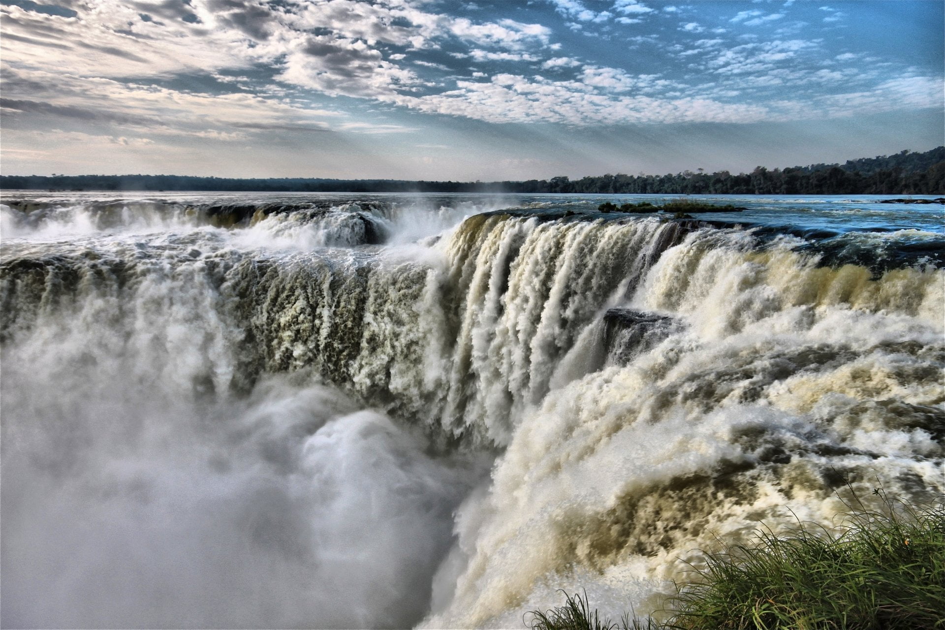Parana, power in nature, outdoors, cloud - sky, Waterfall, flowing, water, flowing water, Iguazu Falls, motion, Waterfalls, blurred motion, beauty in nature, HD Wallpaper