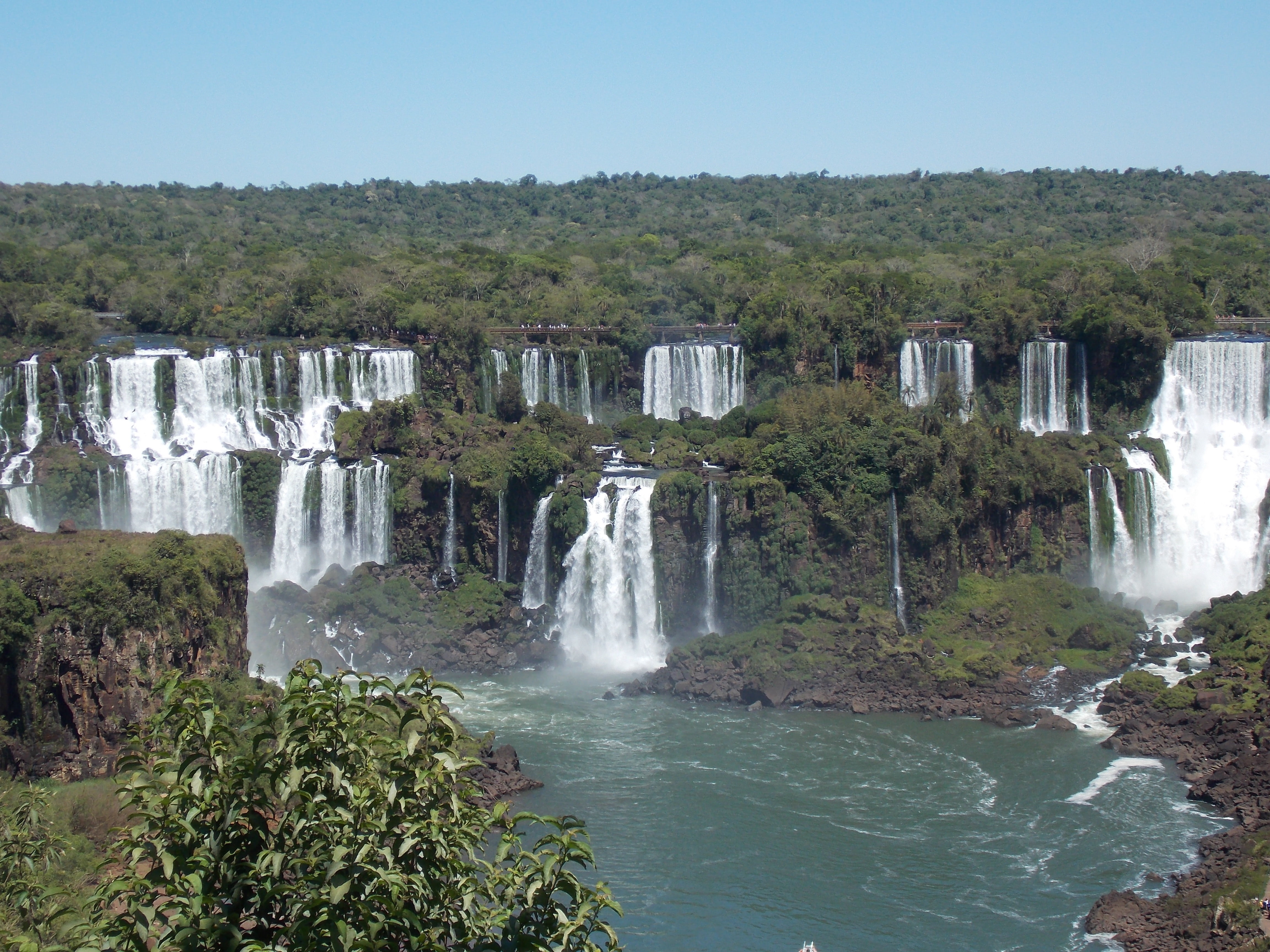 tourism, waterfall, environment, tropical Rainforest, flowing, falls, 4K, flowing water, falling, scenics, tree, river, paraná, iguaçú, travel destinations, HD Wallpaper