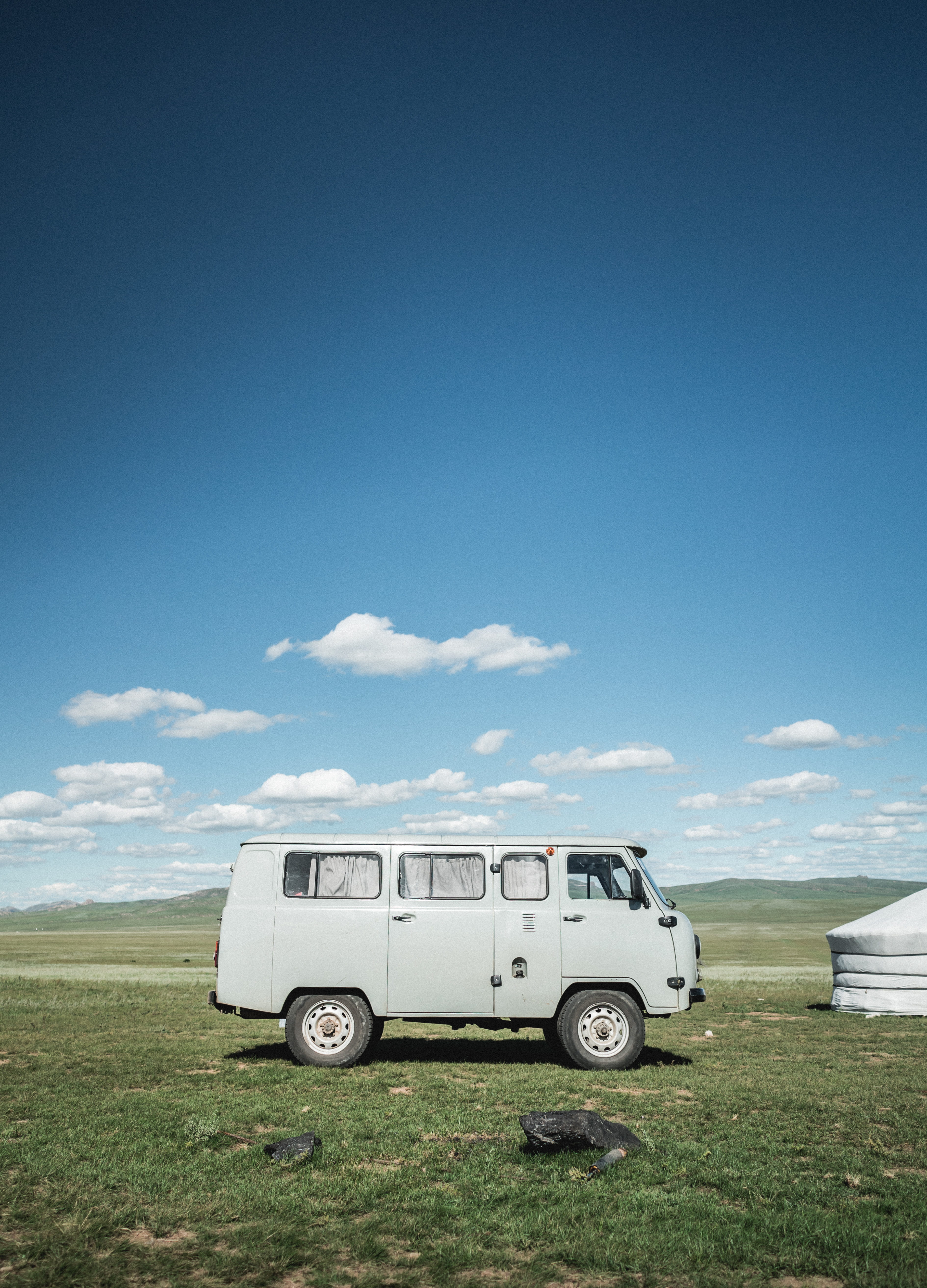 stationary, copy space, bus, transportation, van, car, uaz, grass, гурванбулаг, environment, blue, land vehicle, motor vehicle, sky, nature, cloud - sky, Phone HD Wallpaper