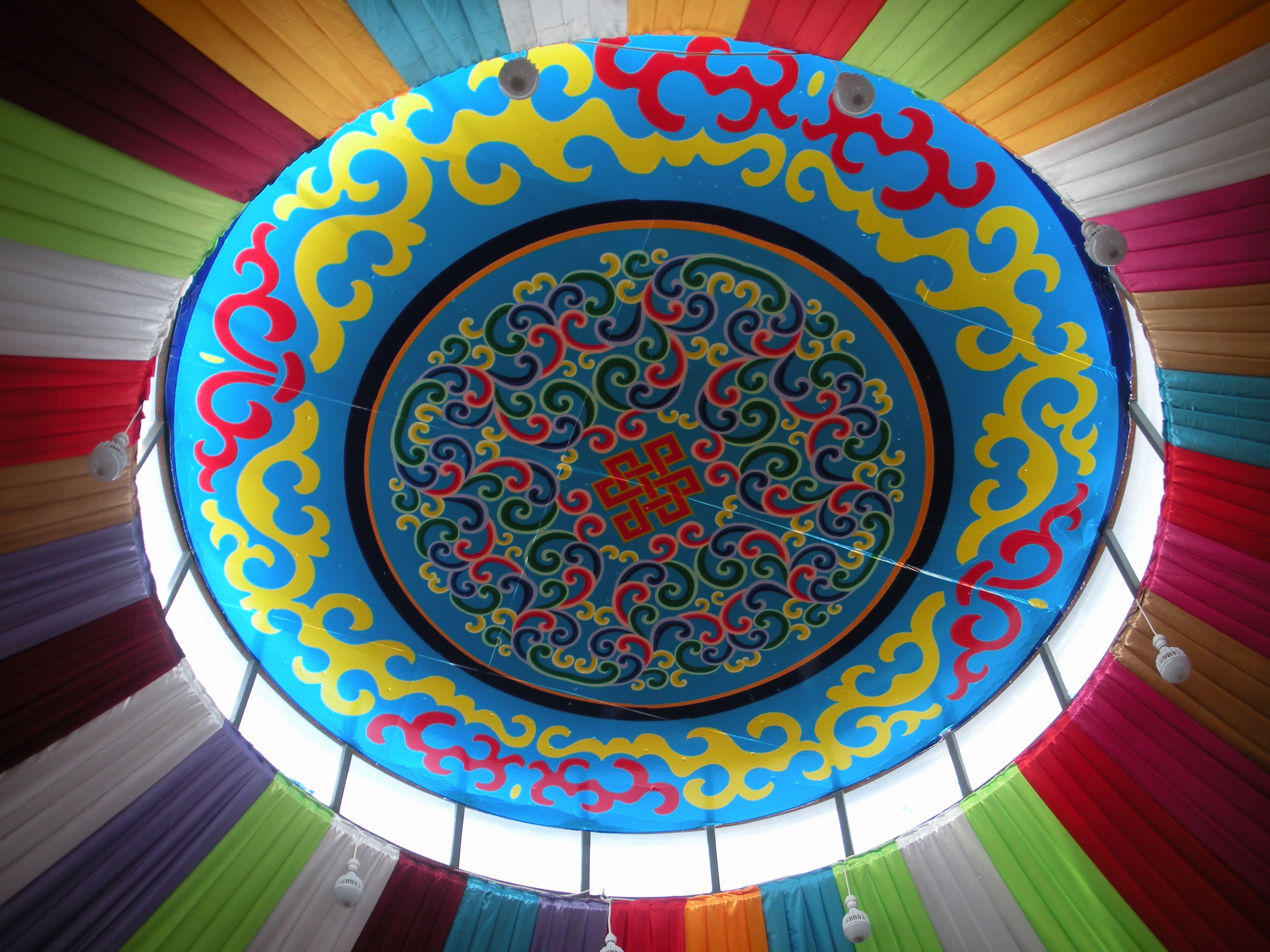 building, art and craft, shape, no people, religion, architecture and art, geometric shape, colorful, design, creativity, built structure, directly below, HD Wallpaper