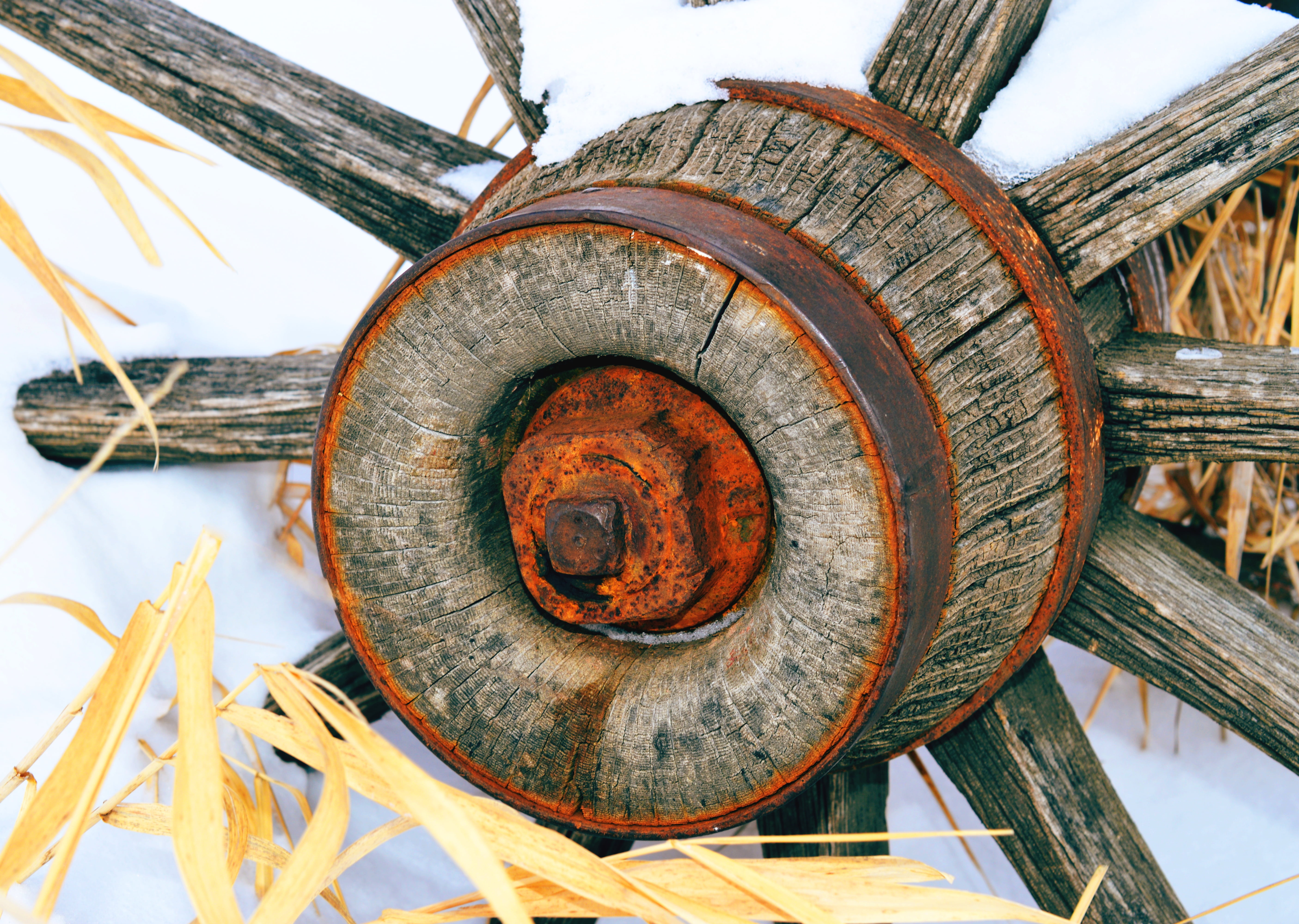 old, 5K, geometric shape, obsolete, wooden, mode of transportation, wood - material, rural, agriculture, snow, farm equipment, vintage, deterioration, HD Wallpaper