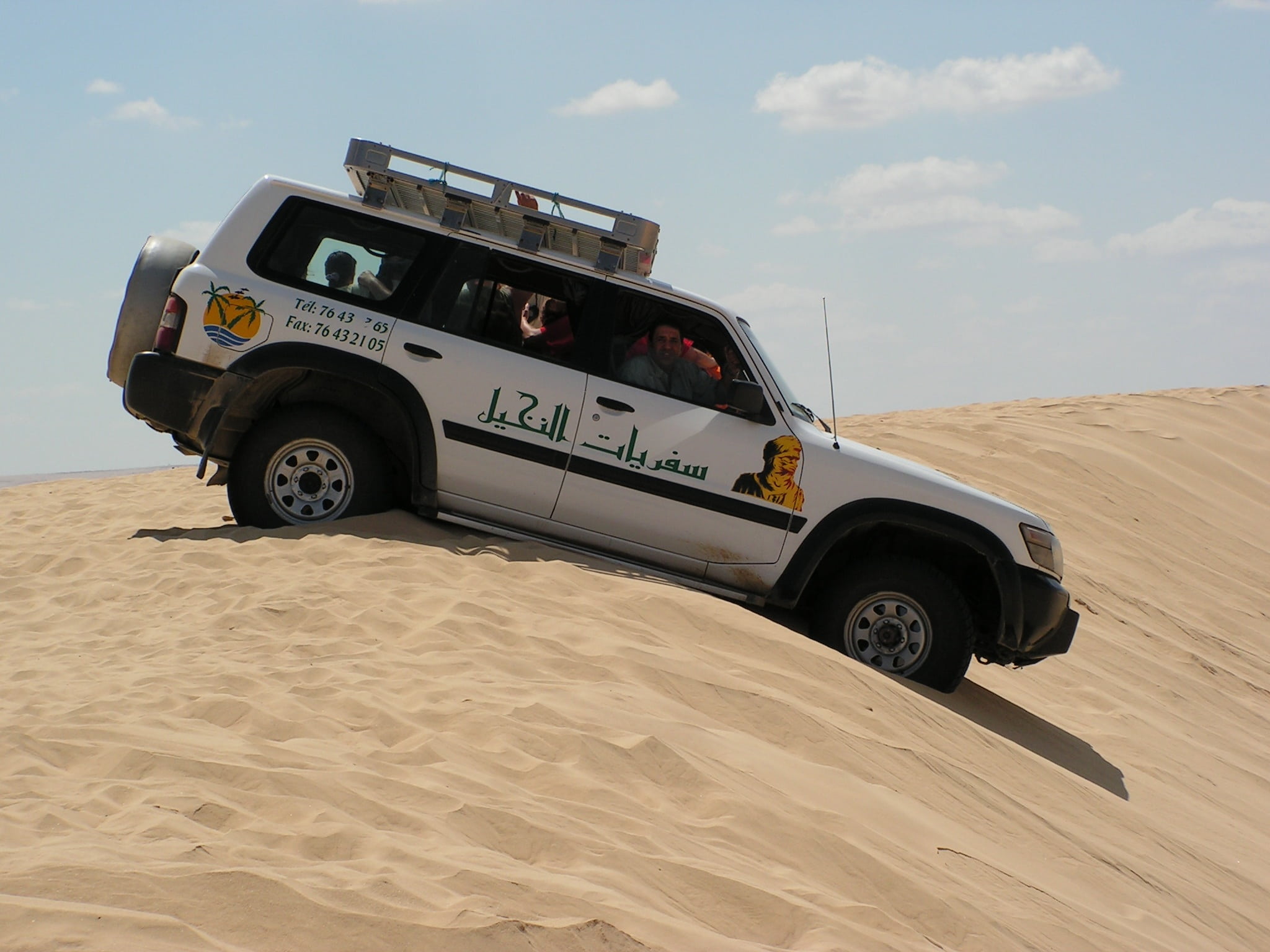 land Vehicle, land, day, tire, speed, sky, off-Road Vehicle, environment, 4x4, arid climate, sunlight, stuck, tunisia, nature, sand, outdoors, adventures, HD Wallpaper