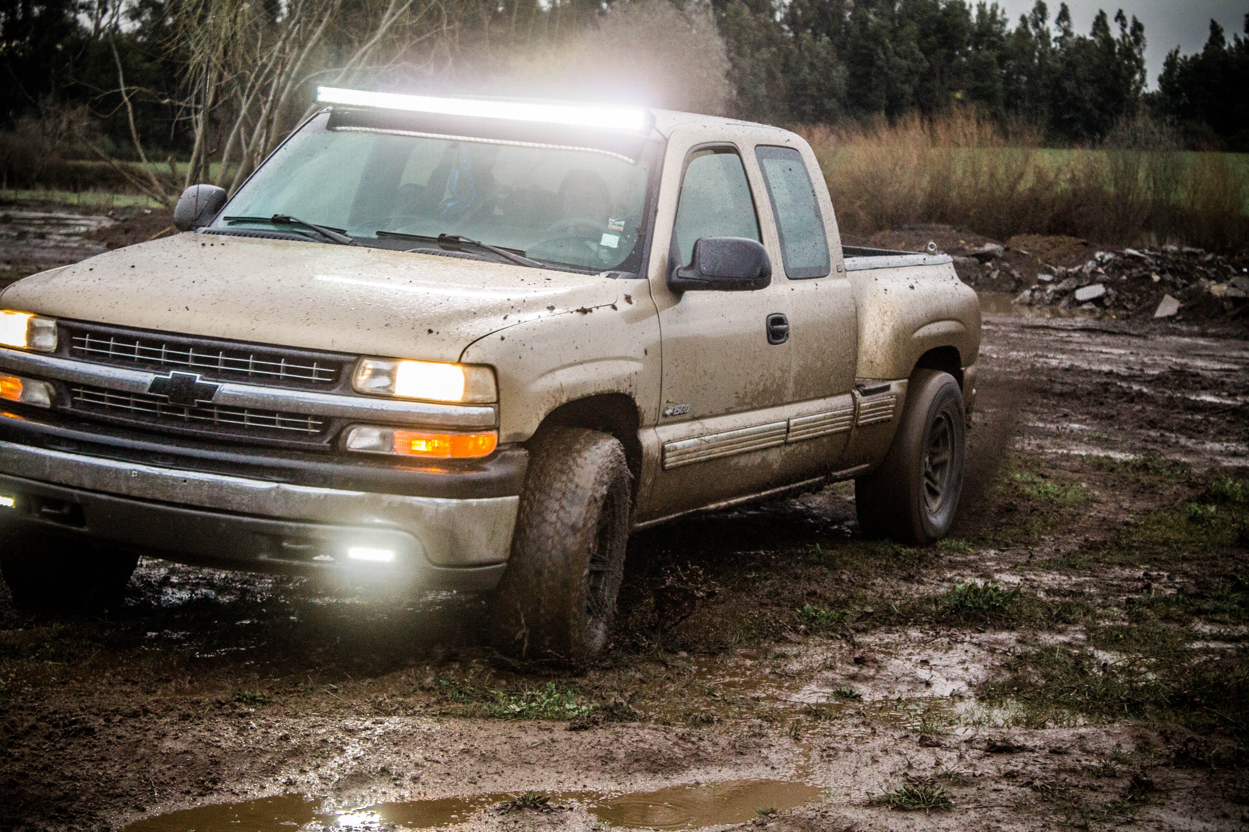 metal, ruined, old, retro styled, mode of transportation, 4K, no people, herbs, silver colored, motor vehicle, road, 4 x 4, mud, silverado, obsolete, transportation, HD Wallpaper