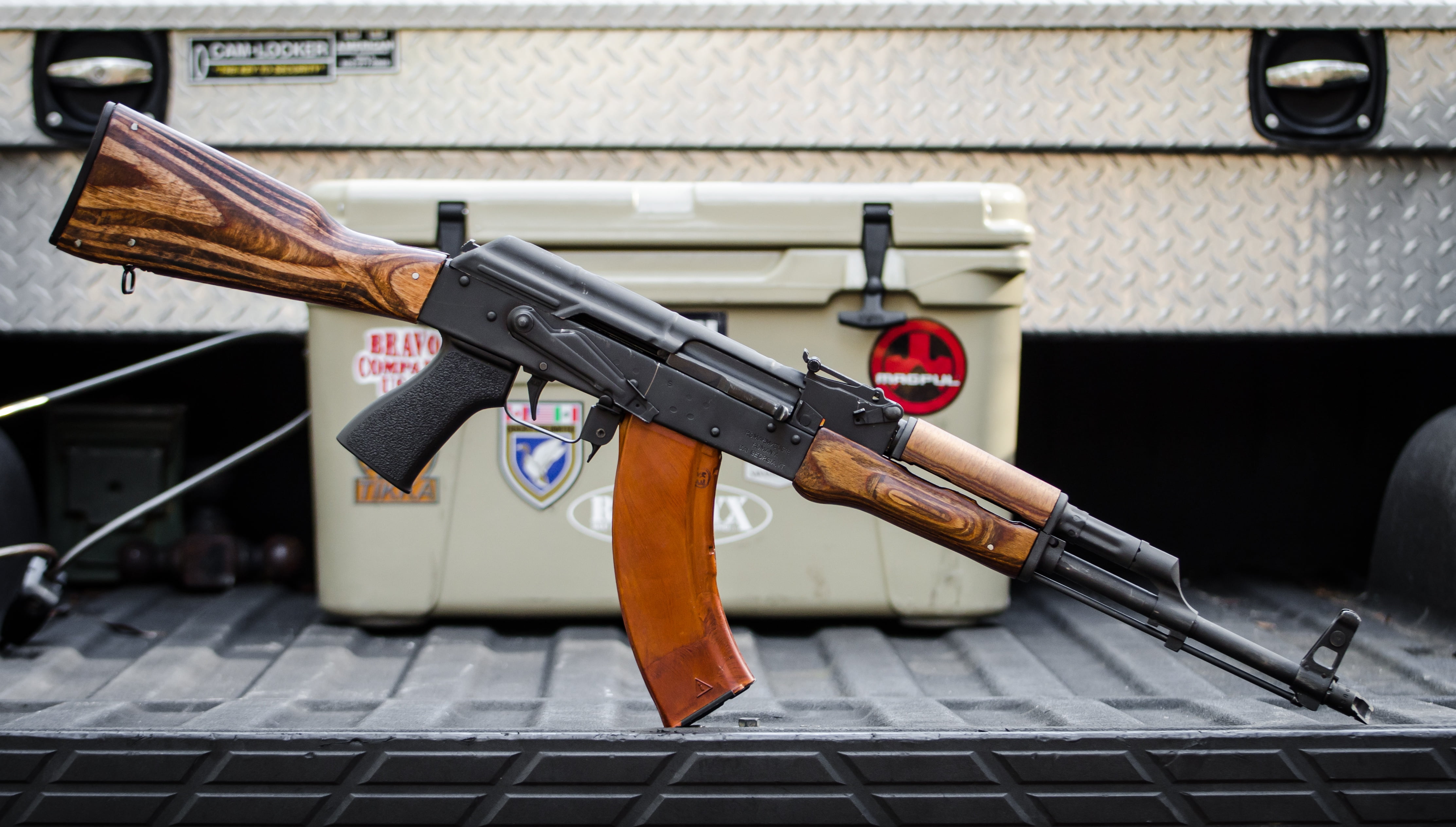 text, machine, machinery, architecture, day, military, outdoors, close-up, black, arts culture and entertainment, Kalashnikov, focus on foreground, transportation, HD Wallpaper