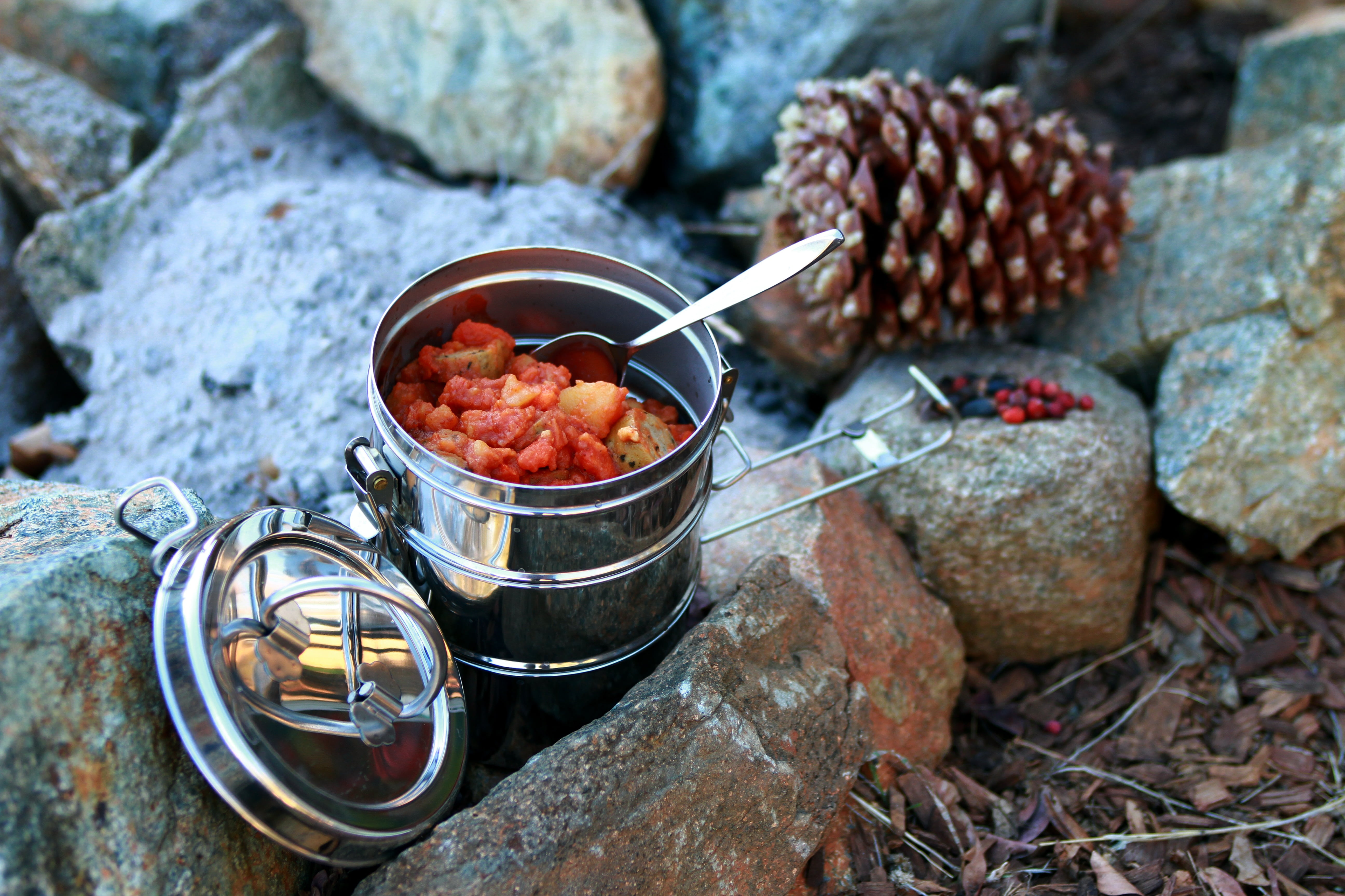 preparation, daytime, campsite, pine, vacation, stainless, 5K, cone, near, stew, food, tomatoes, tiffin, cooking, kitchen utensil, day, campfire, rocks, HD Wallpaper