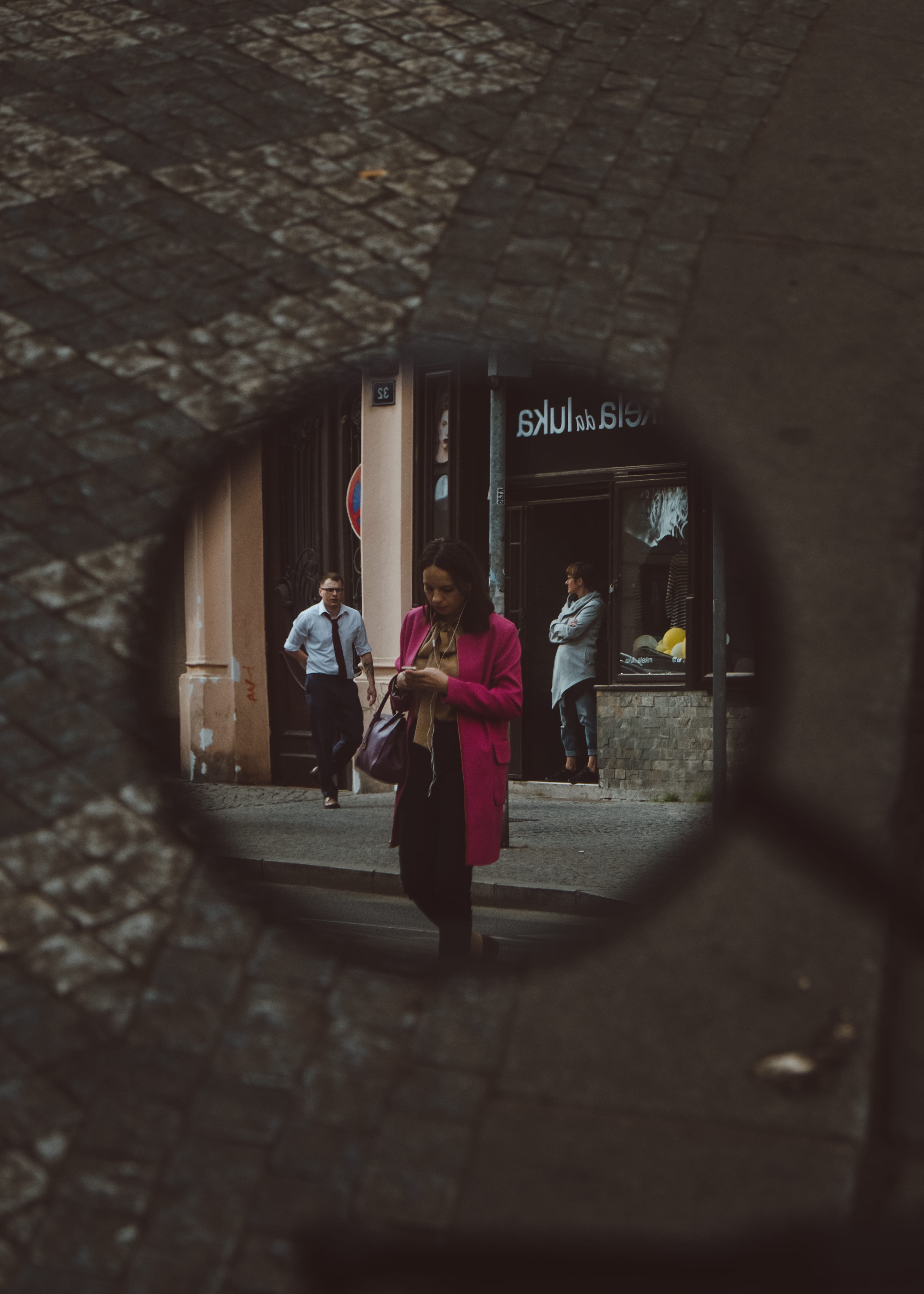 showing, female, communication, leisure activity, built structure, coat, unsplash, day, side, full length, outdoors, photoshop, lightroom, apple, architecture, Phone HD Wallpaper