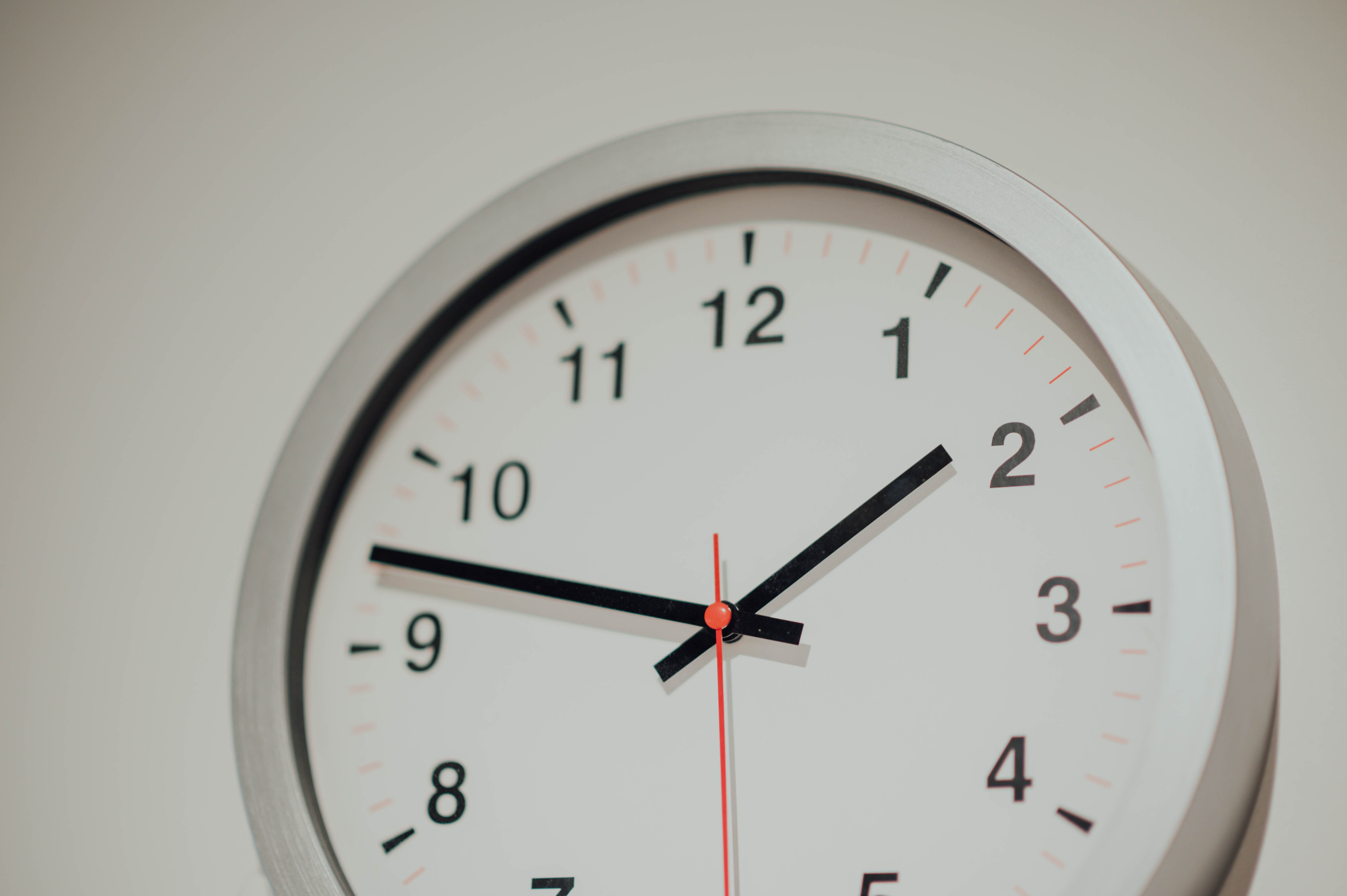 architecture, accuracy, electronics, circle, minute hand, building, white color, wall - building feature, instrument of time, wall clock, alarm clock, keyboard, HD Wallpaper
