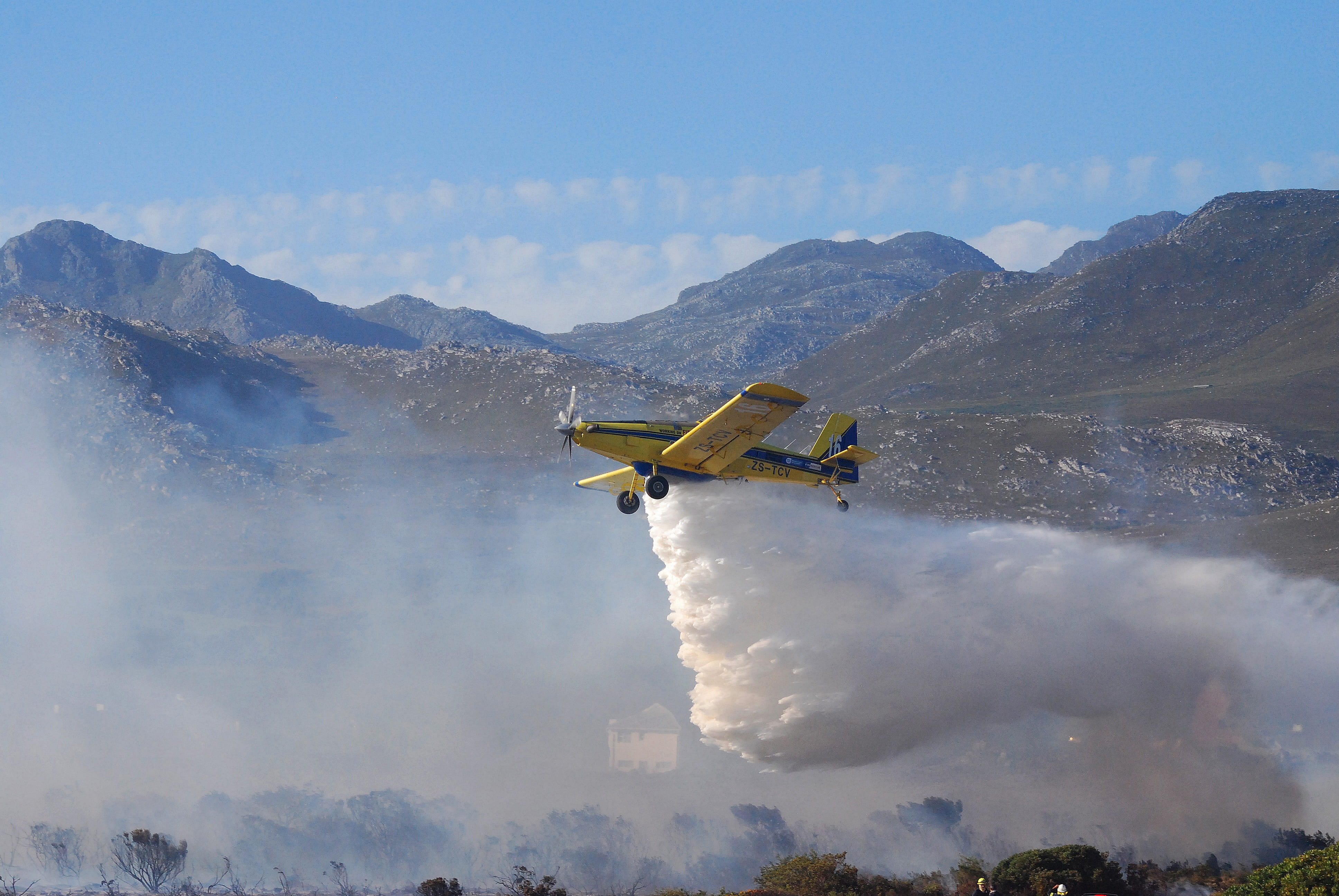 air vehicle, environment, flying, bomb, accidents and disasters, Air, fire, forest fire, fly, mountain range, sky, mountain, motion, 4K, fire fighting, HD Wallpaper
