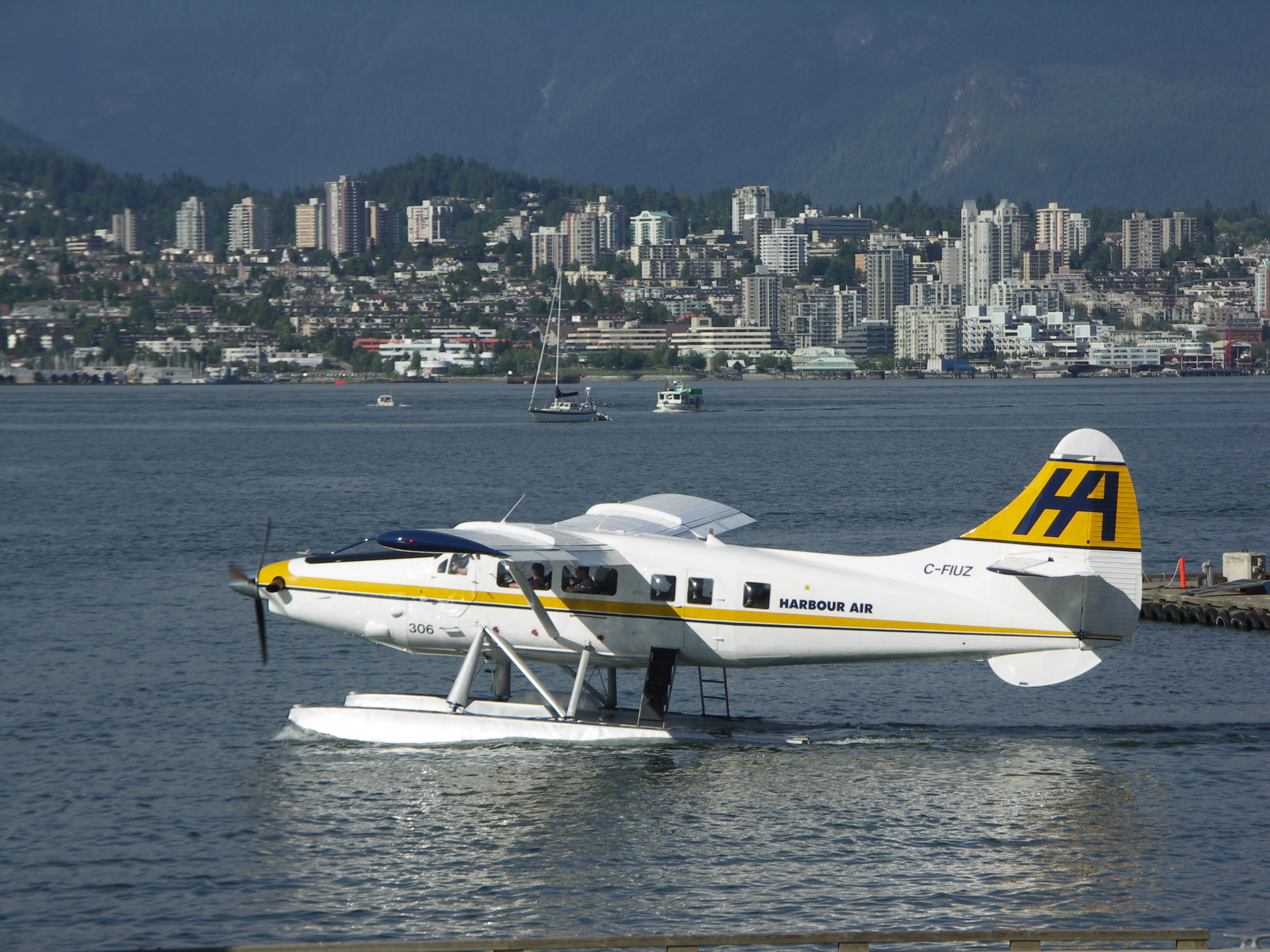 sky, outdoors, no people, transportation, seaplanes, building exterior, seaplane, architecture, air vehicle, sea, nature, residential district, aircraft, HD Wallpaper