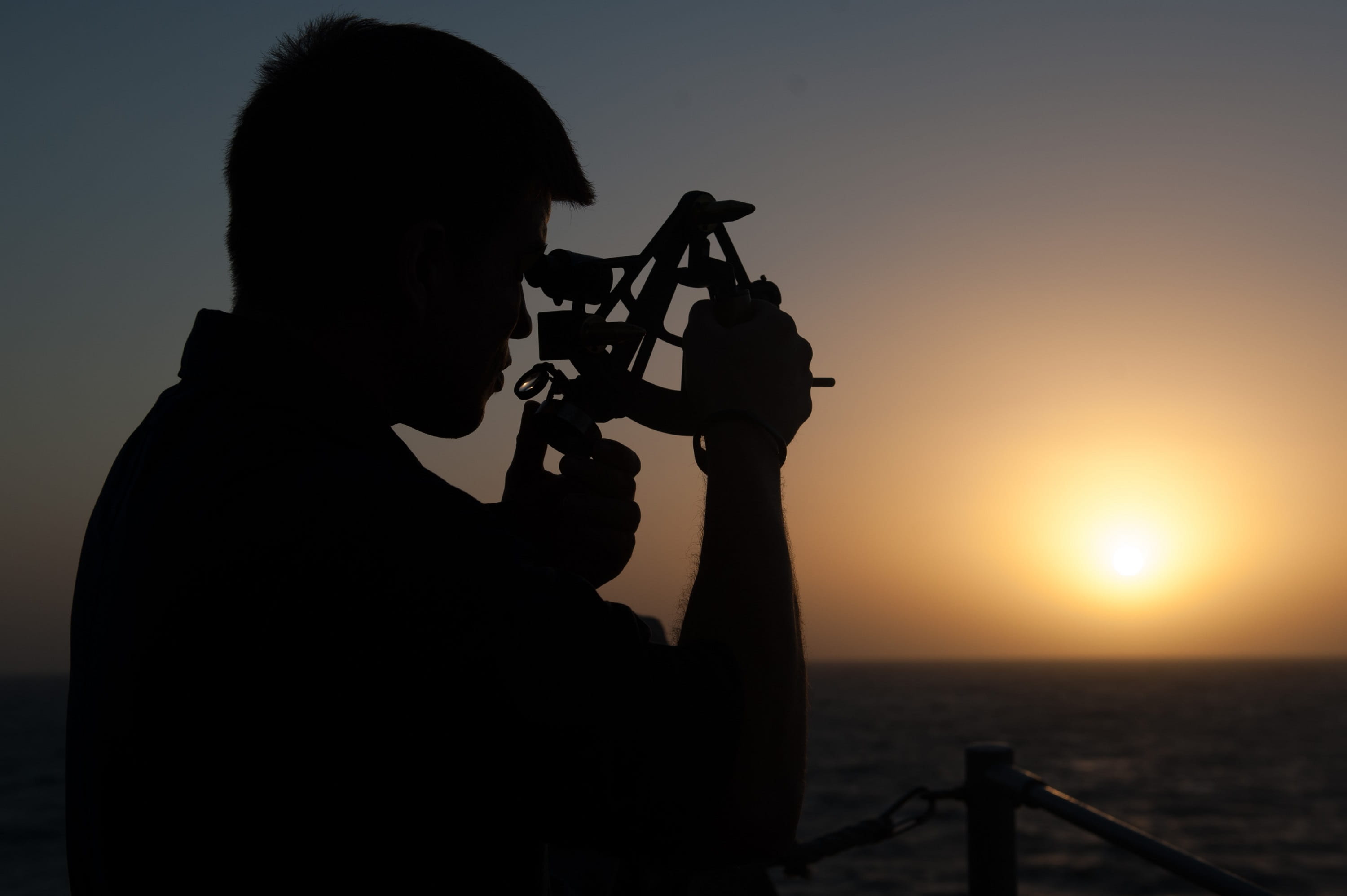 camera - photographic equipment, holding, ocean, sky, photography themes, sunlight, evening, silhouette, stadimeter, nature, photographer, sea, range, real people, HD Wallpaper