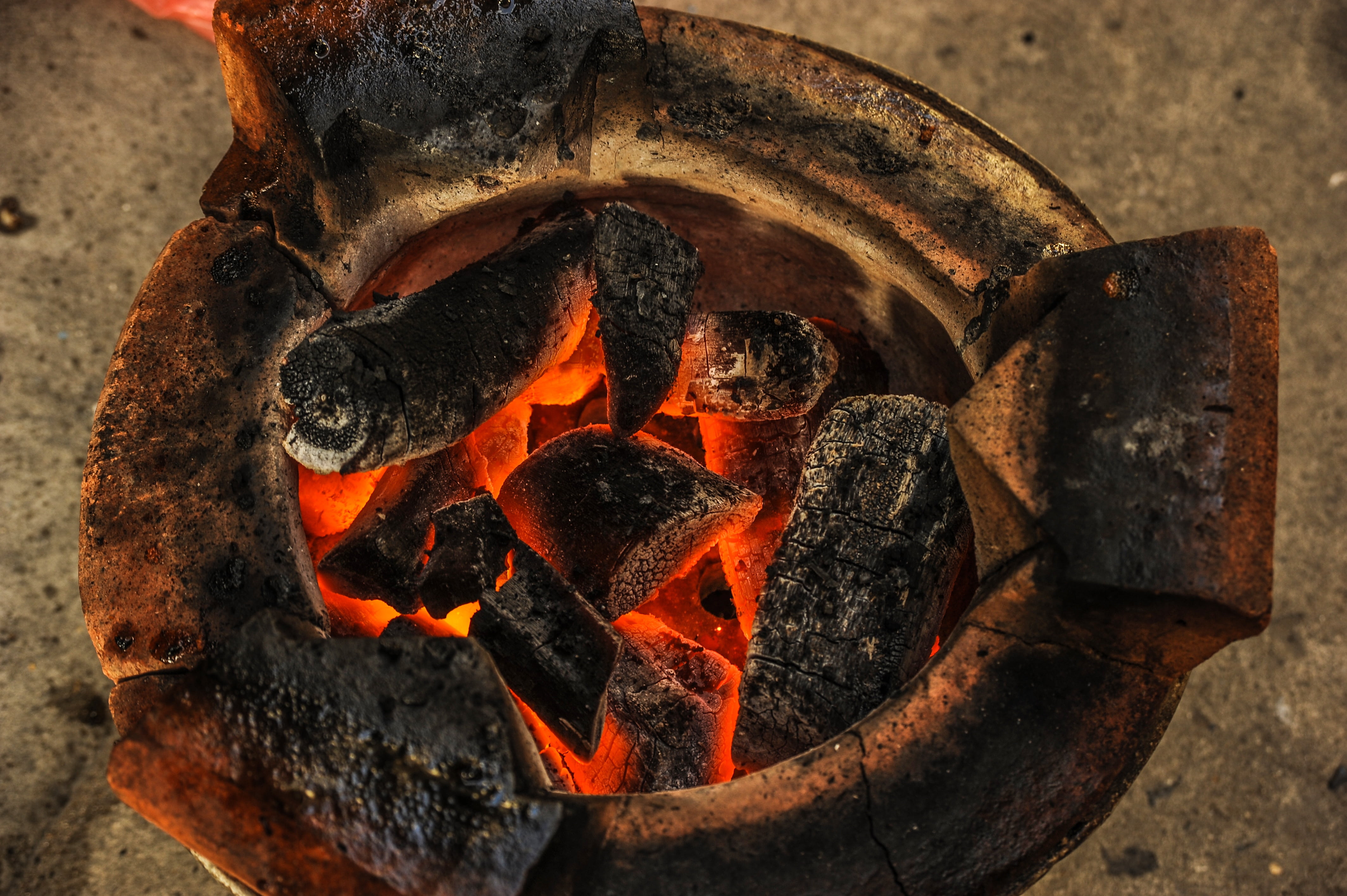 fire pit, outdoors, roasted, ash, fire - natural phenomenon, roast, grilling, heat - temperature, burnt, nature, bbq, coal, 4K, no people, cookout, inside, HD Wallpaper