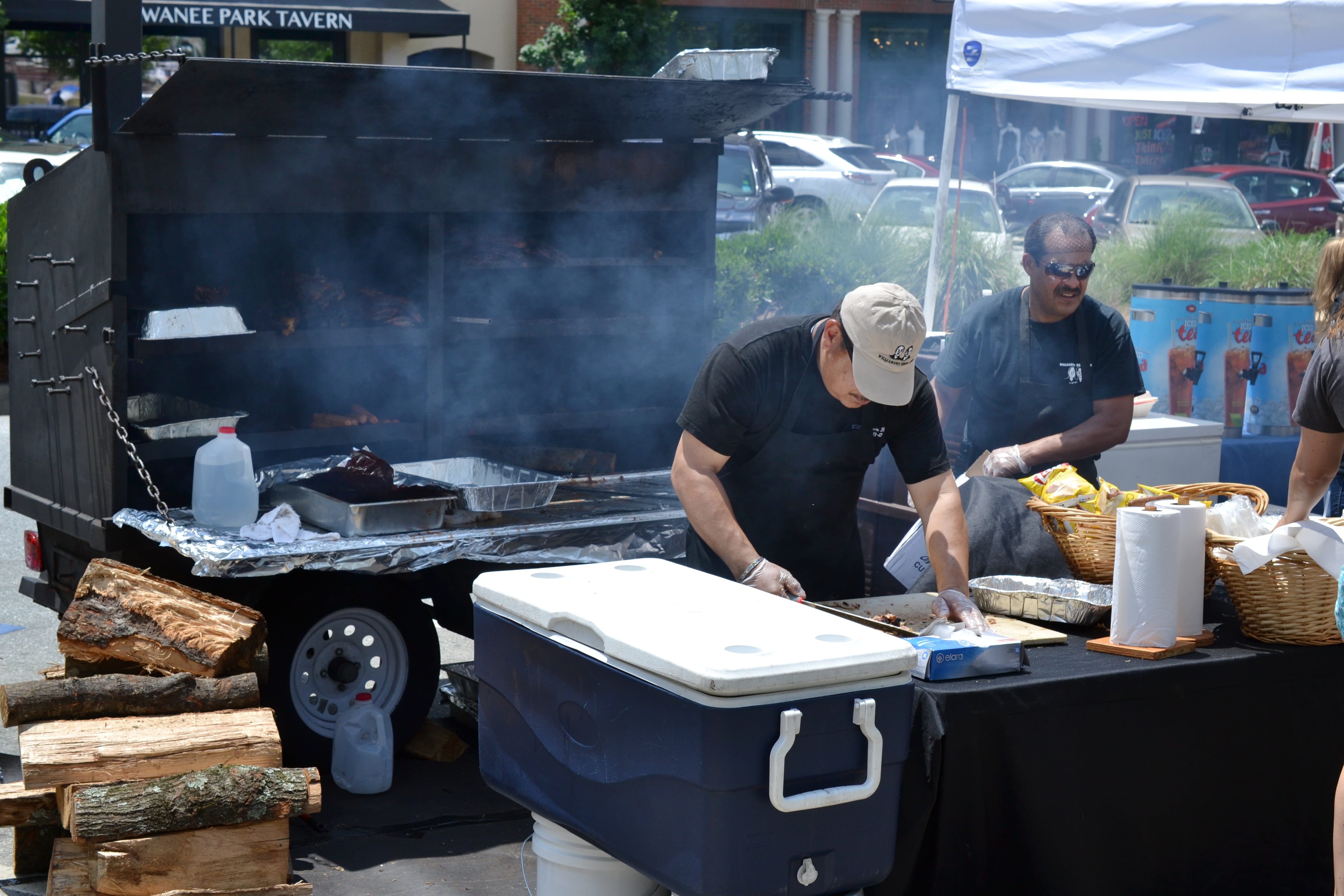 food, cookout, market stall, front view, day, cooking, outdoor, adult, bbq, container, barbecue, food and drink, street food, men, preparing food, summer, HD Wallpaper