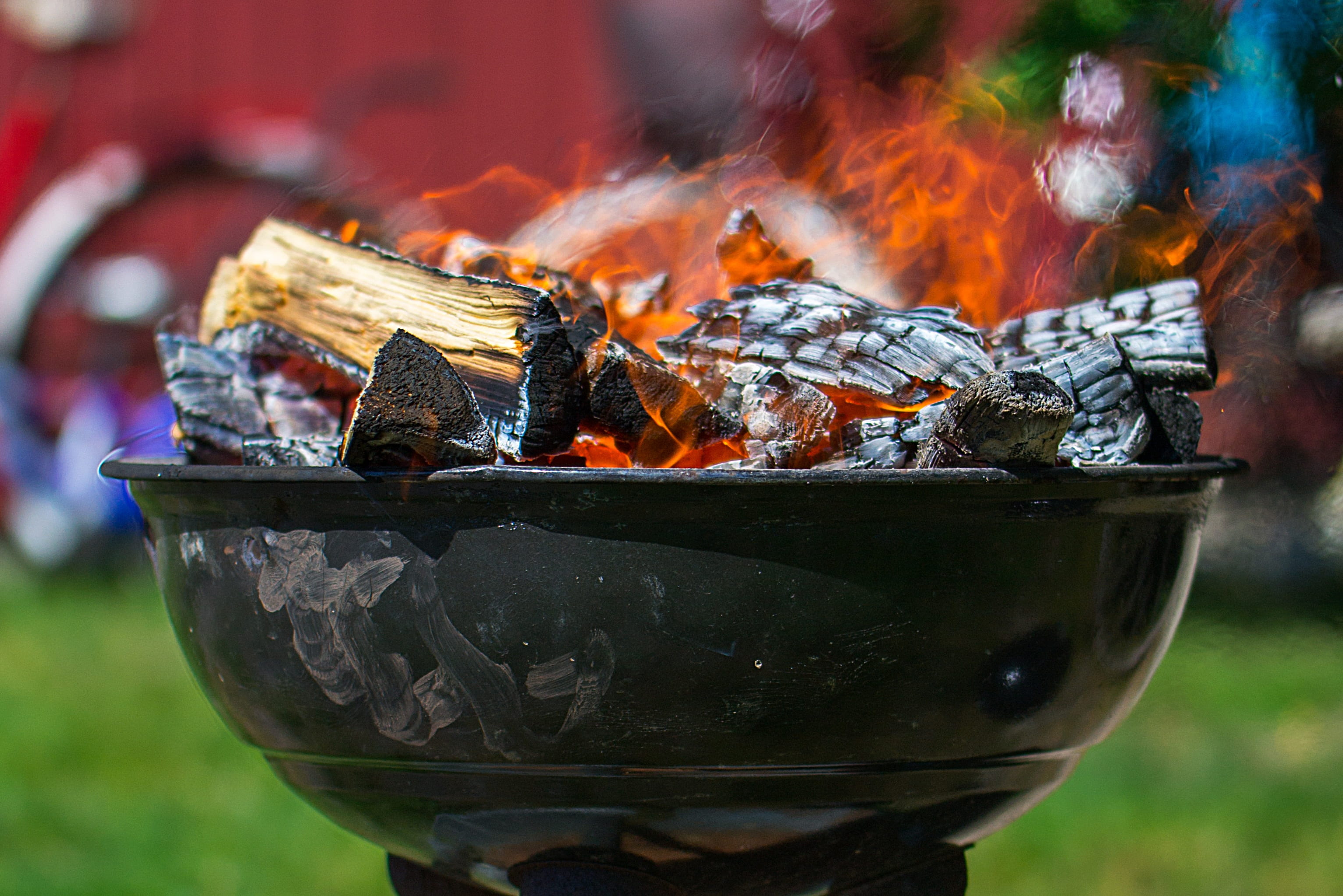 food, grill, no people, 2K, outdoors, smoke, heat - temperature, summer, black, pit, close-up, barbecue grill, nature, burning, food and drink, freshness, HD Wallpaper