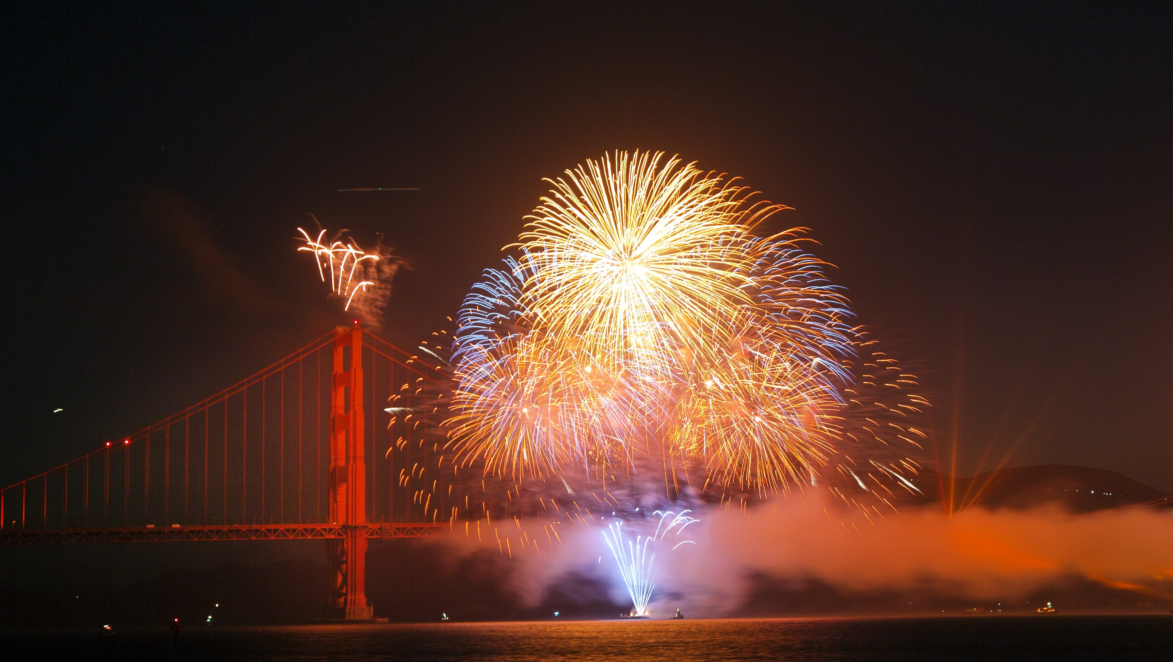 transportation, fireworks, 4K, outdoors, bay, event, long exposure, night, landmark, harbor, usa, bridge - man made structure, sparks, exploding, no people, HD Wallpaper