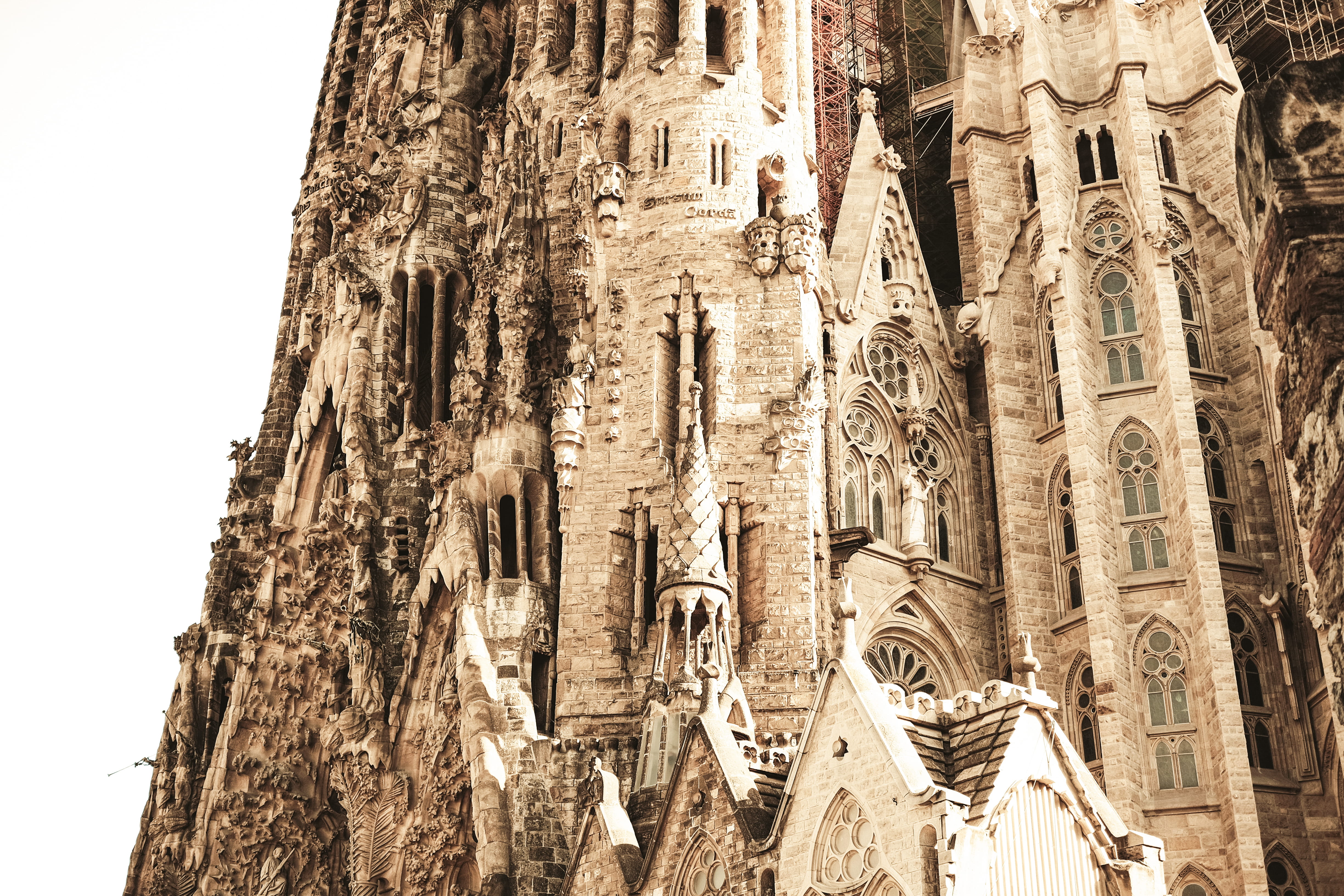 gray, travel destinations, the past, barcelona, castle, built structure, religion, nature, ruined, building exterior, tourism, sagrada, gothic style, daytime, HD Wallpaper