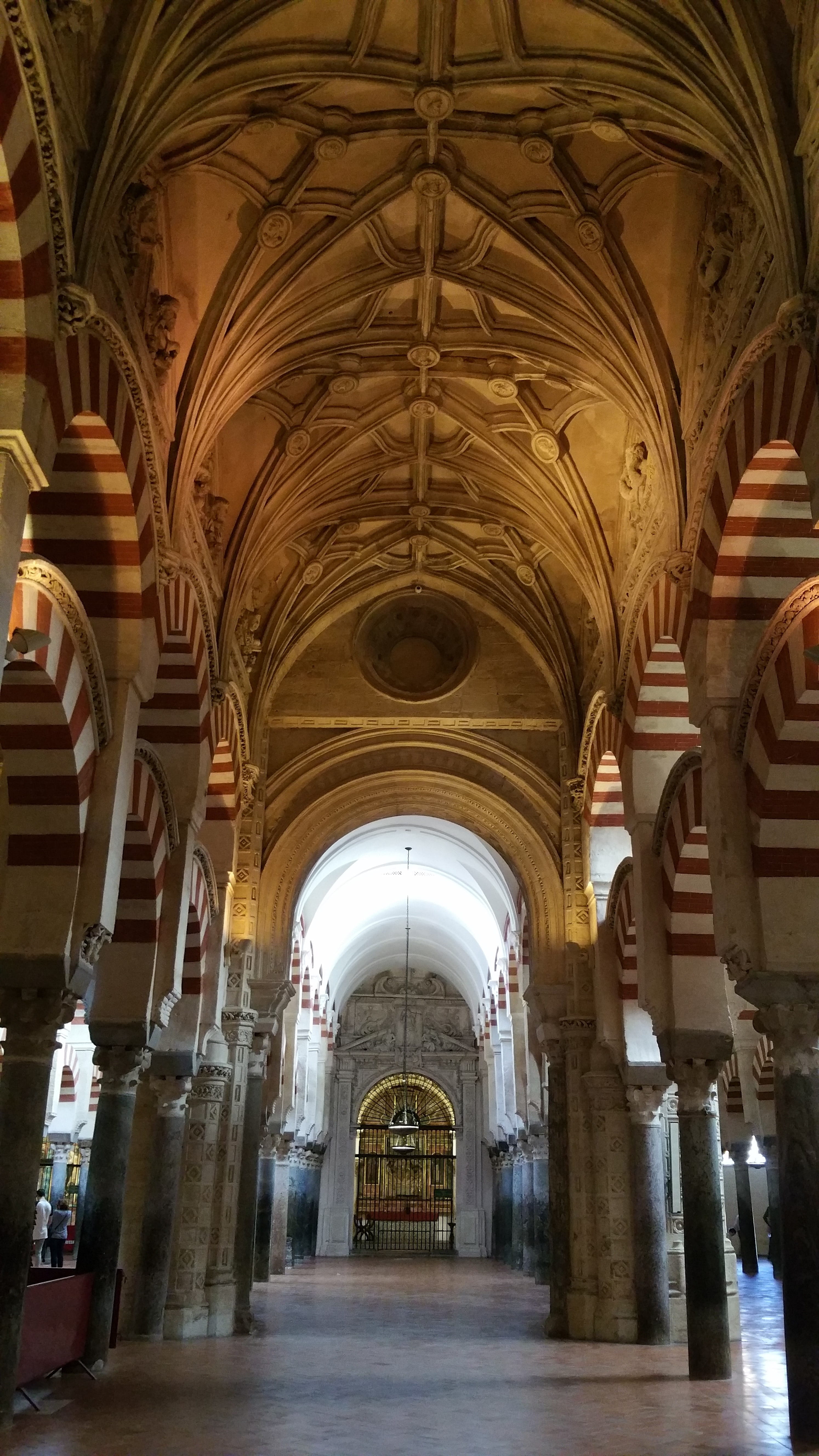 diminishing perspective, indoors, great mosque of córdoba, architectural feature, no people, direction, cordoba, ceiling, in a row, aisle, arcade, illuminated, Phone HD Wallpaper