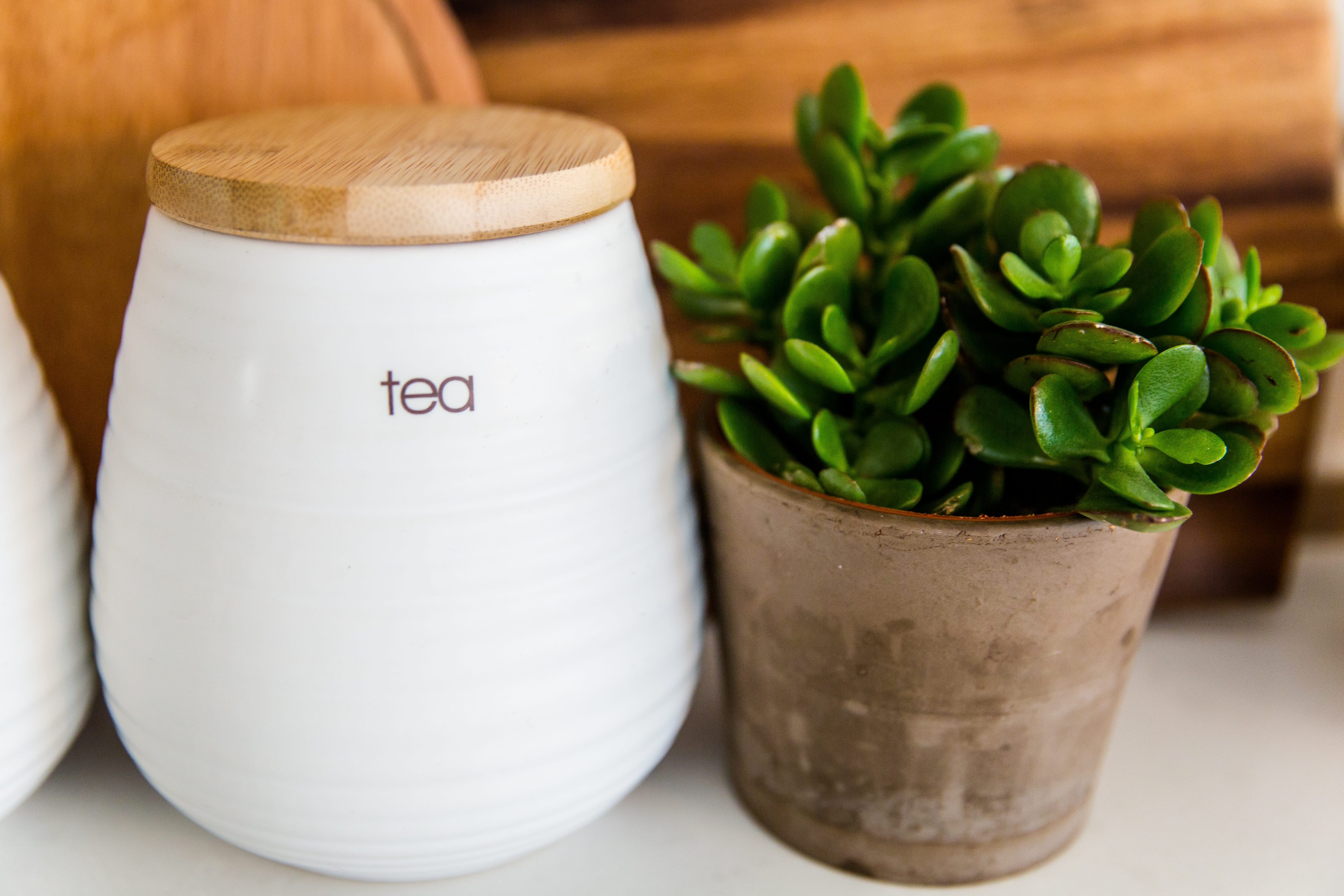 healthy eating, wellbeing, kitchen, drinking glass, jade plant, herb, tea, leaf, healthcare and medicine, freshness, succulent, close-up, no people, brown, HD Wallpaper