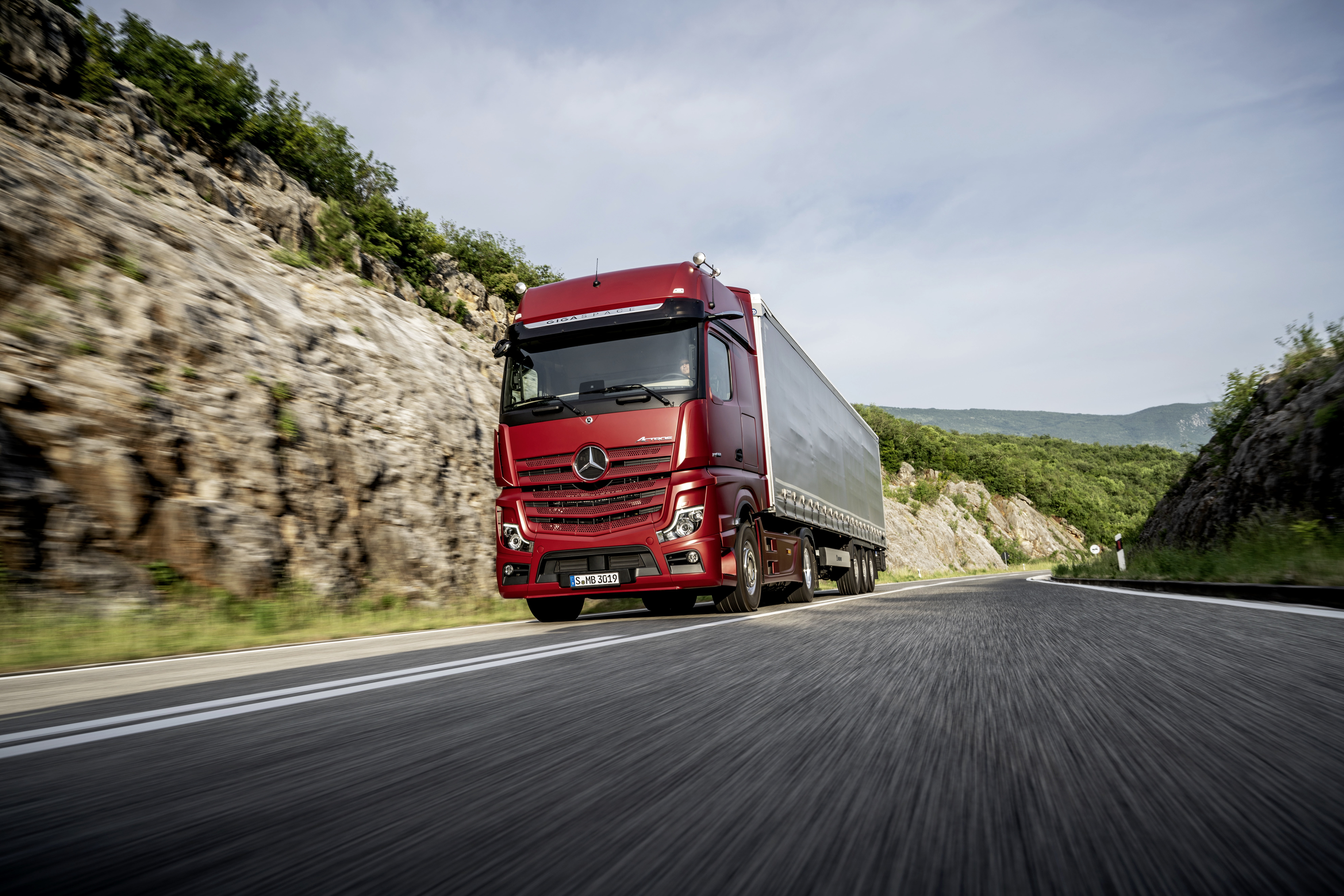 the trailer, Mercedes-Benz, road, tractor, Actros, 4x2, 8K, red, HD Wallpaper