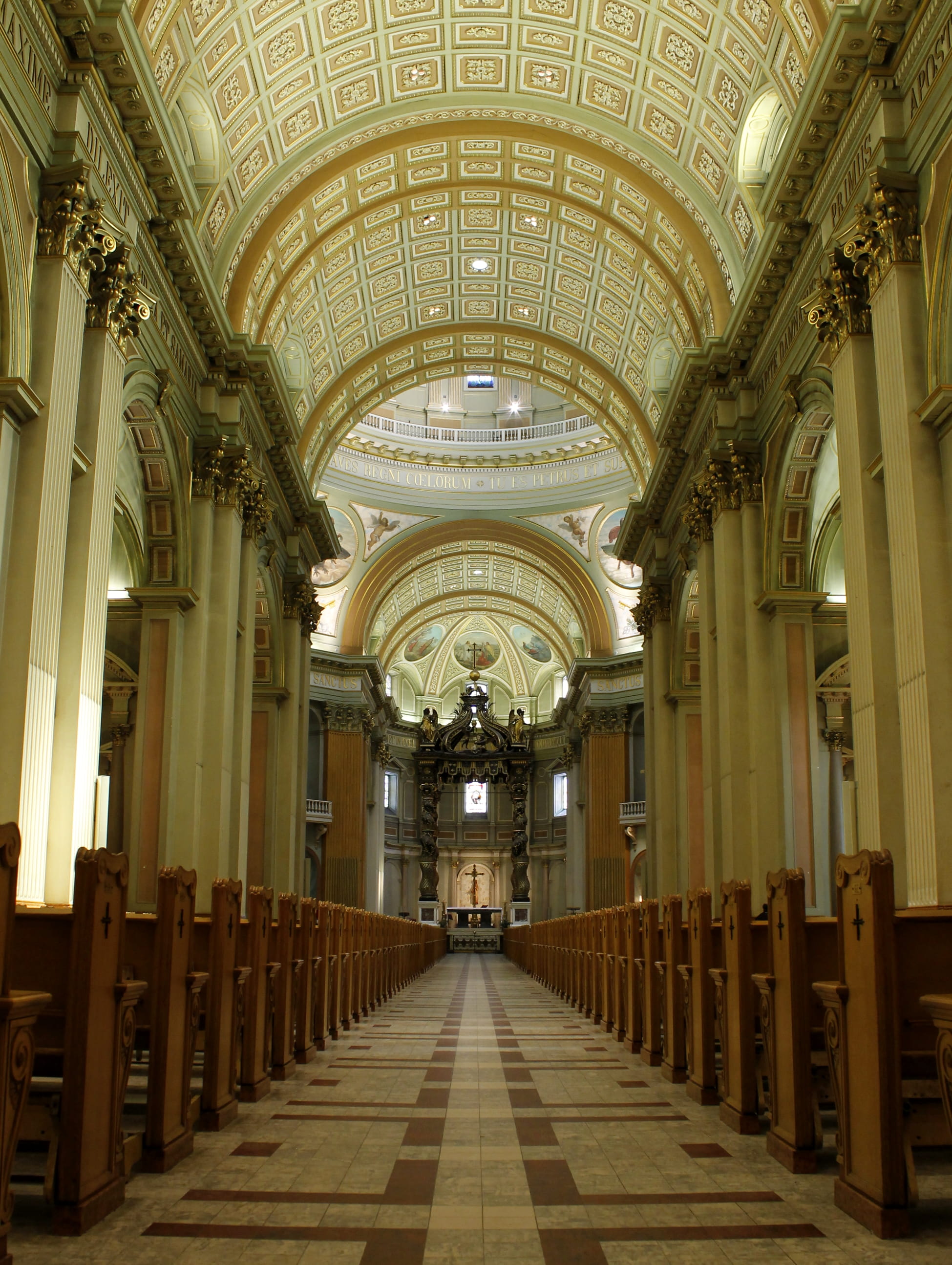 interior, pew, faith, baroque, canada, direction, diminishing perspective, no people, catholic, god, the way forward, ceiling, arcade, built structure, Phone HD Wallpaper