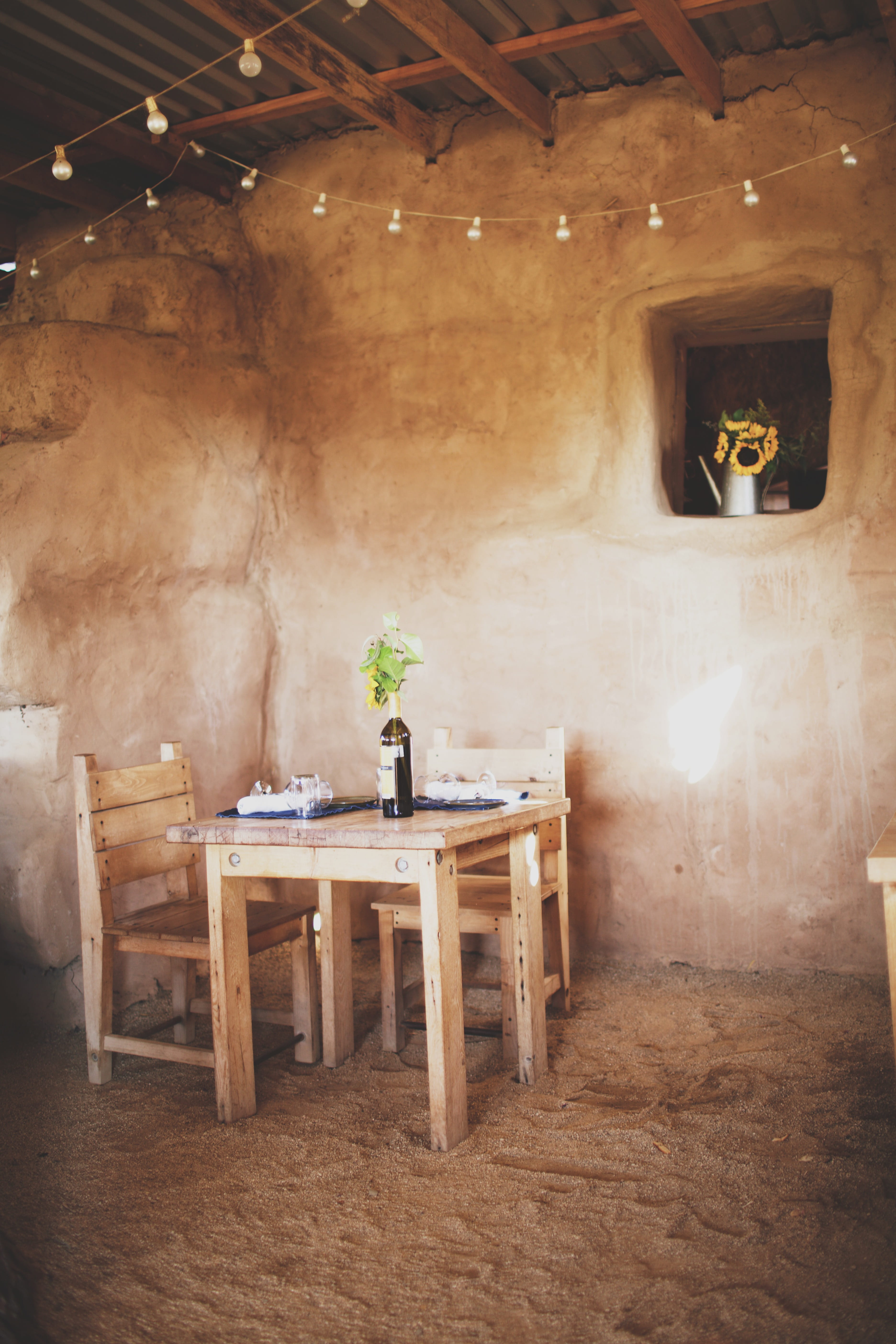adobe, romantic, no people, day, architecture, valle de guadalupe, flooring, deckmans, dirt, mexico, indoors, illuminated, home interior, clay, domestic room, Phone HD Wallpaper