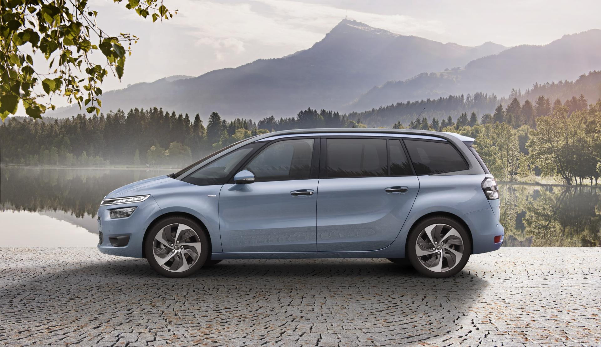 no people, plant, outdoors, 1080P, grand, sky, citroen, land vehicle, road trip, mountain, scenics - nature, c, car, motor vehicle, fog, tree, road, day, HD Wallpaper