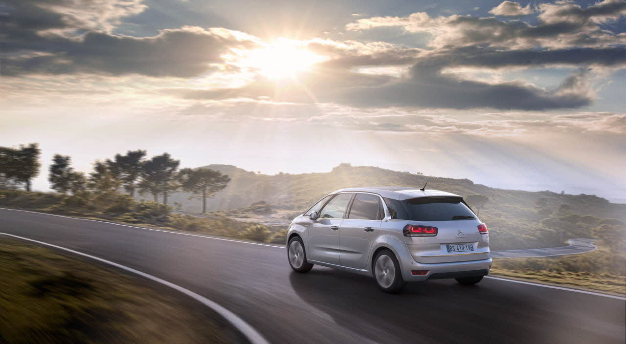 sky, sunlight, nature, sunbeam, lens flare, road trip, citroen, outdoors, blurred motion, holiday, motion, speed, motor vehicle, road, journey, sun, mode of transportation, HD Wallpaper