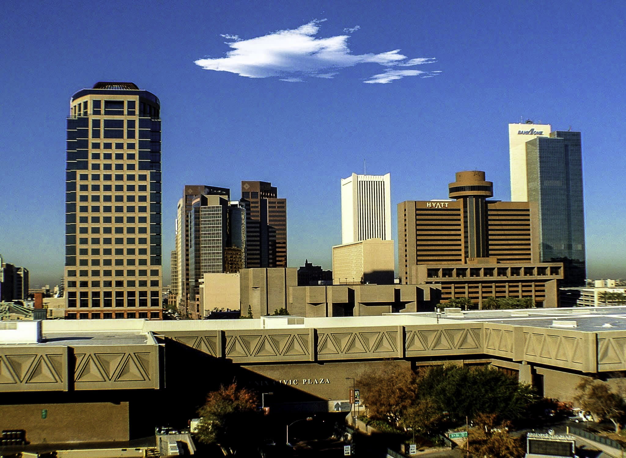 city, building Exterior, sky, financial district, public domain, cloud, famous Place, no people, skyscrapers, towers, office Building, Arizona, day, tower, HD Wallpaper