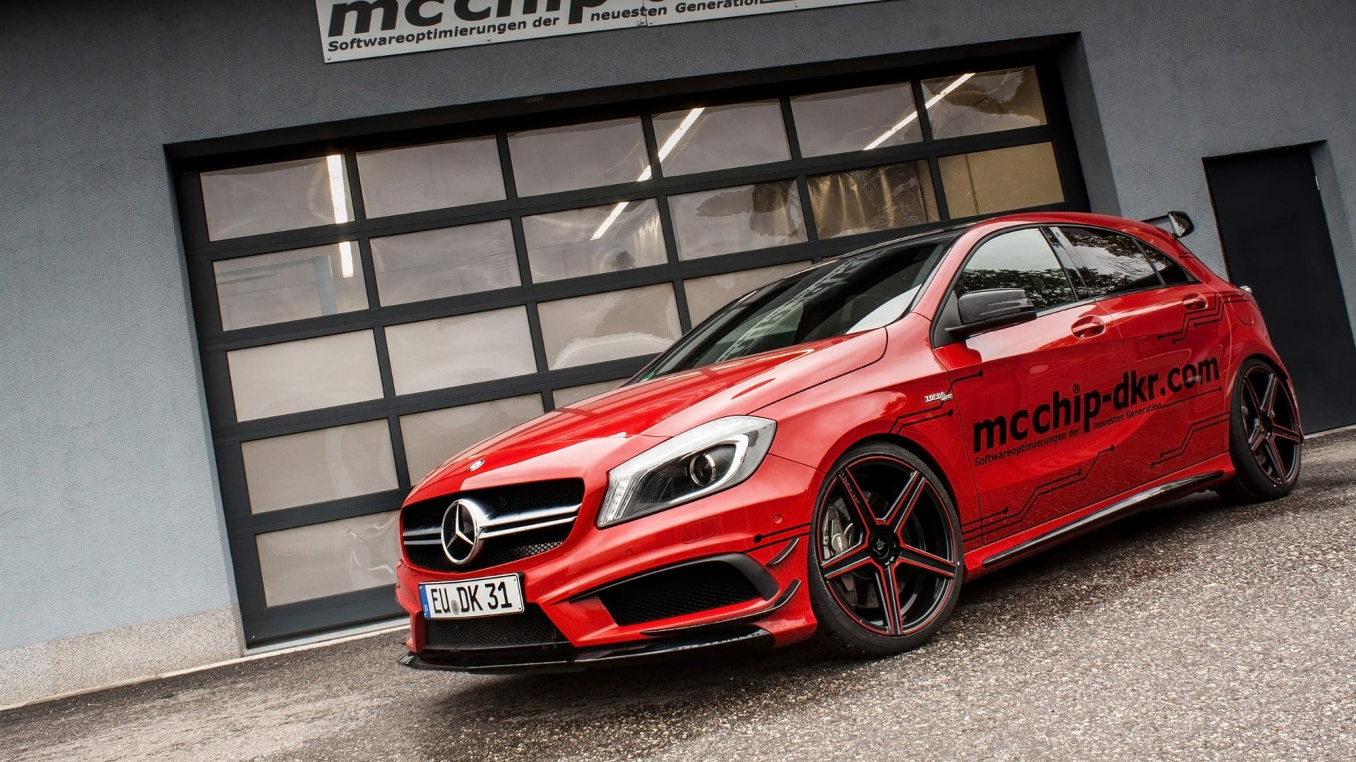 luxury, day, text, door, wall - building feature, benz, red, garage, no people, built structure, building exterior, building, hatchback, mercedes, reflection, HD Wallpaper