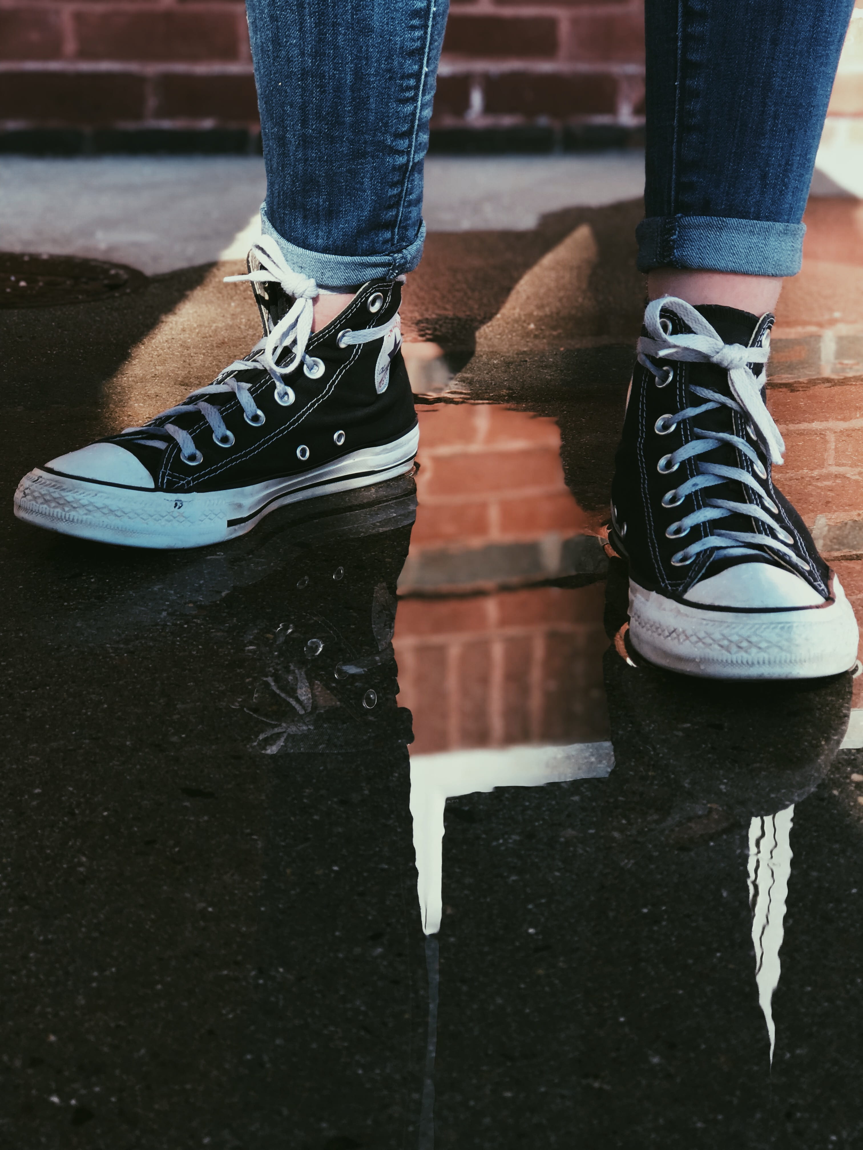 casual clothing, feet, wearing, human foot, sneakers, low section, leisure activity, canvas shoe, jeans, shoe, unrecognizable person, body part, standing, Phone HD Wallpaper