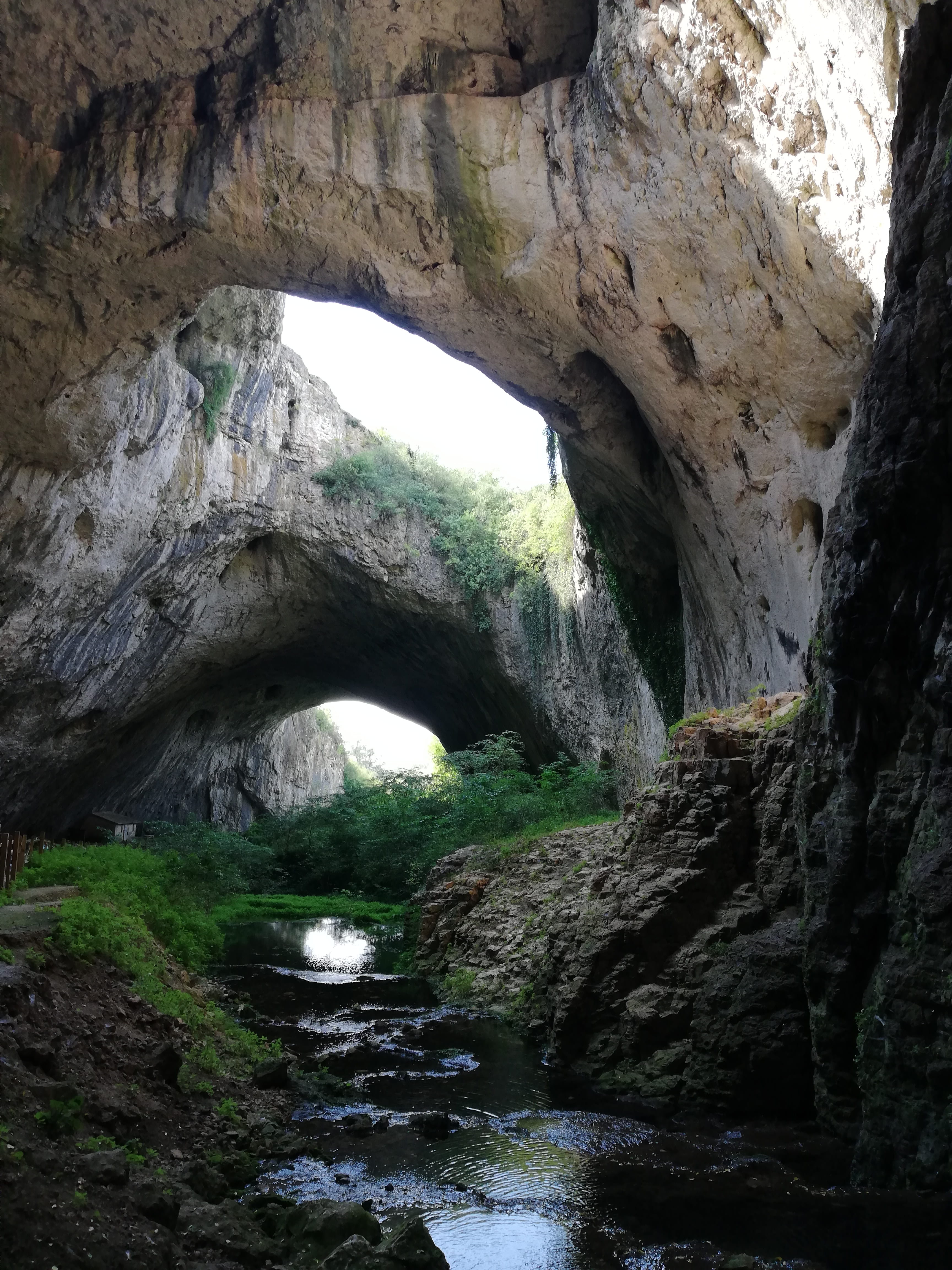 solid, eroded, geology, outdoors, scenics - nature, plant, devetashka cave, natural arch, arch, water, non-urban scene, rock - object, bulgaria, beauty in nature, Phone HD Wallpaper
