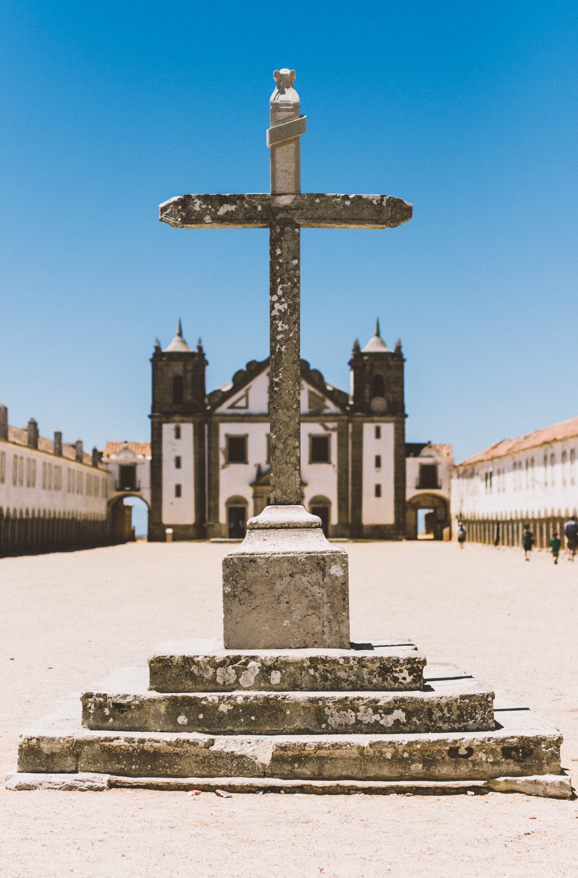 cathedral, christianity, 2K, no people, cross, belief, grave, behind, church, brown, stone, outdoors, cemetery, front, sky, famous Place, tombstone, building exterior, Phone HD Wallpaper