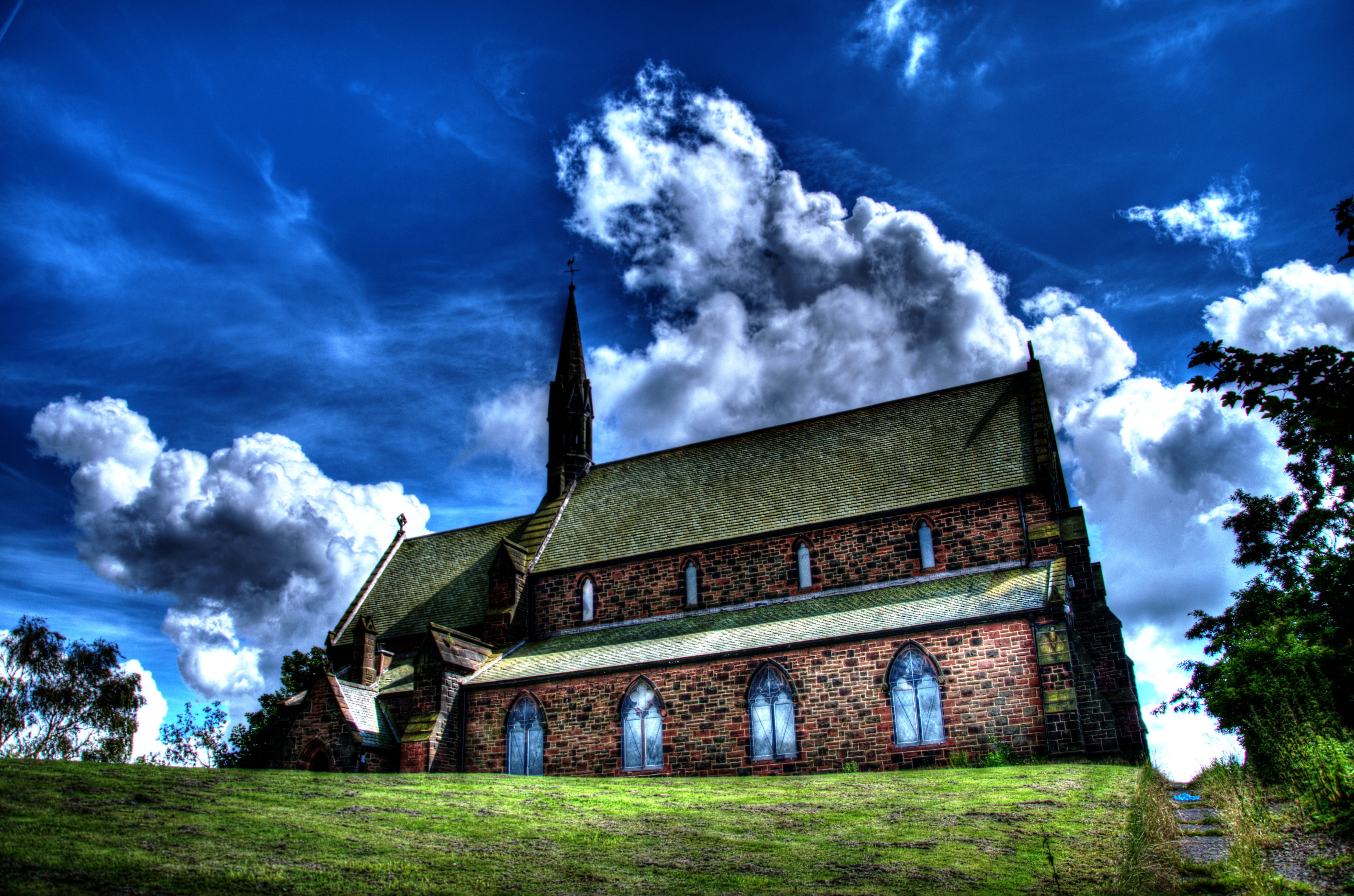 building exterior, green, town, low angle view, building, europe, built structure, nature, no people, england, church, brown, hdr, concrete, cathedral, HD Wallpaper