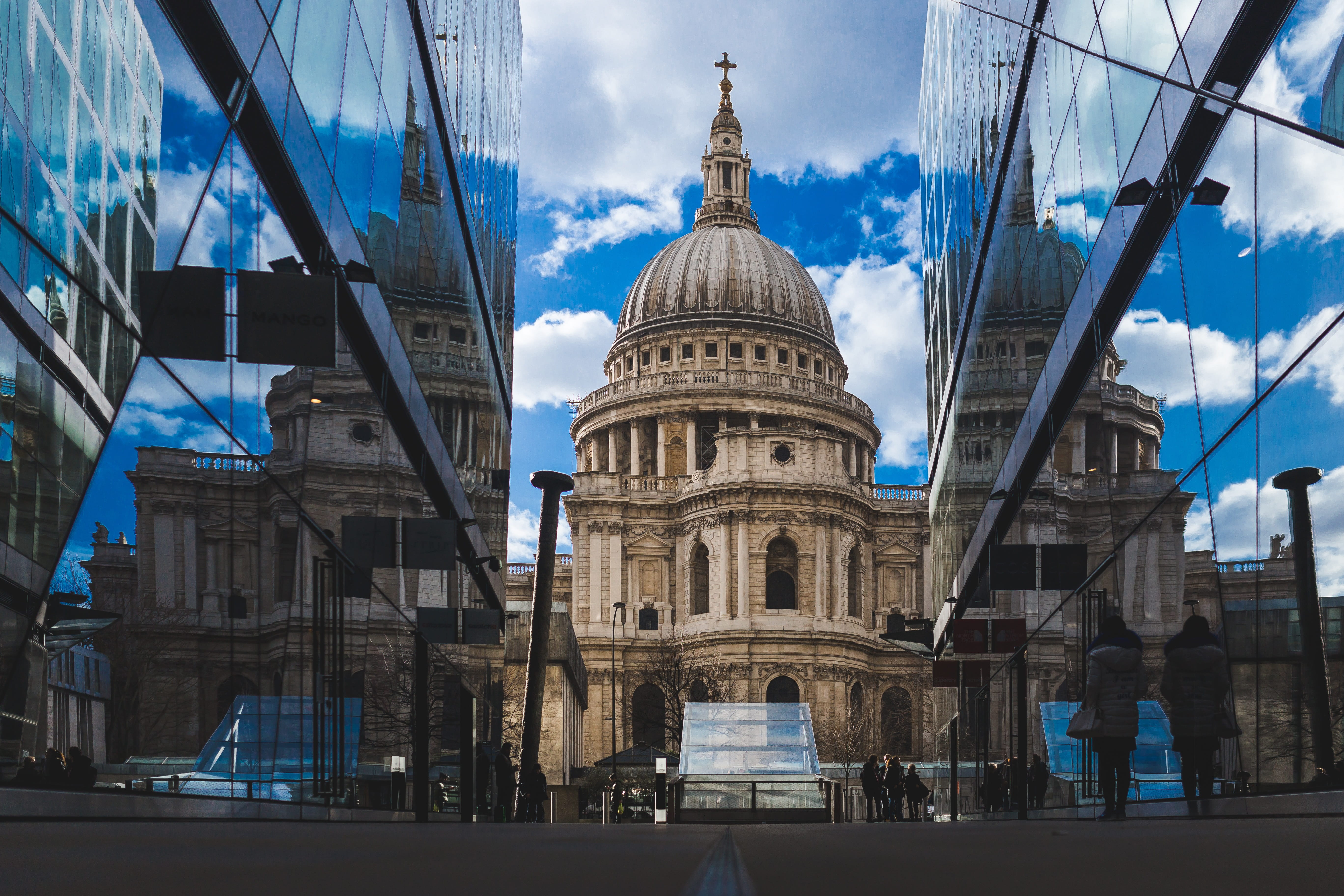 urban, london - England, spire, low angle view, famous Place, city, wall, government, outdoors, construction, church, daytime, architecture And Buildings, HD Wallpaper