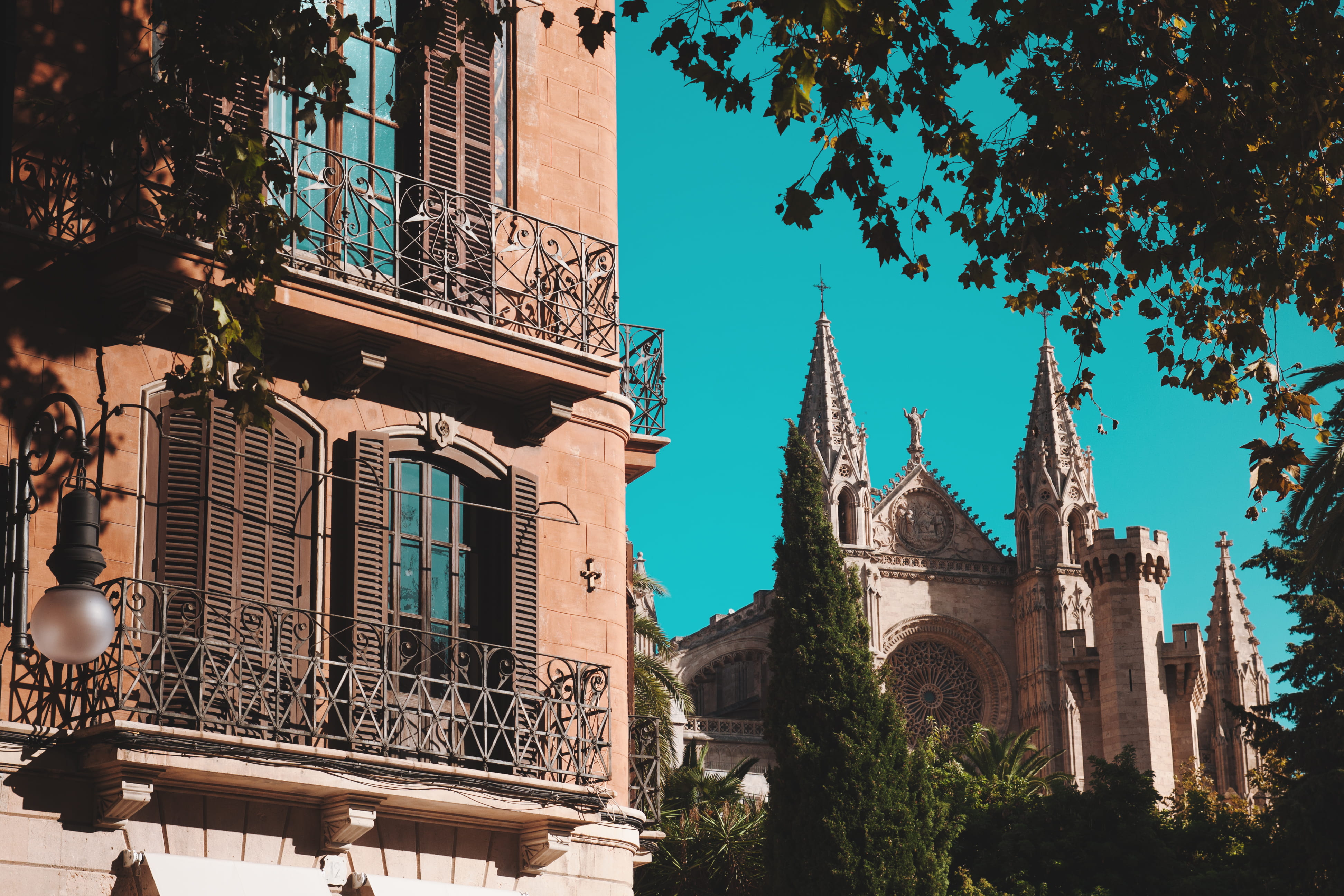 brown, no people, built structure, blue, ornate, spain, history, church, religion, cathedral, nature, concrete, shutters, photo, photography, balcony, mallorca, HD Wallpaper