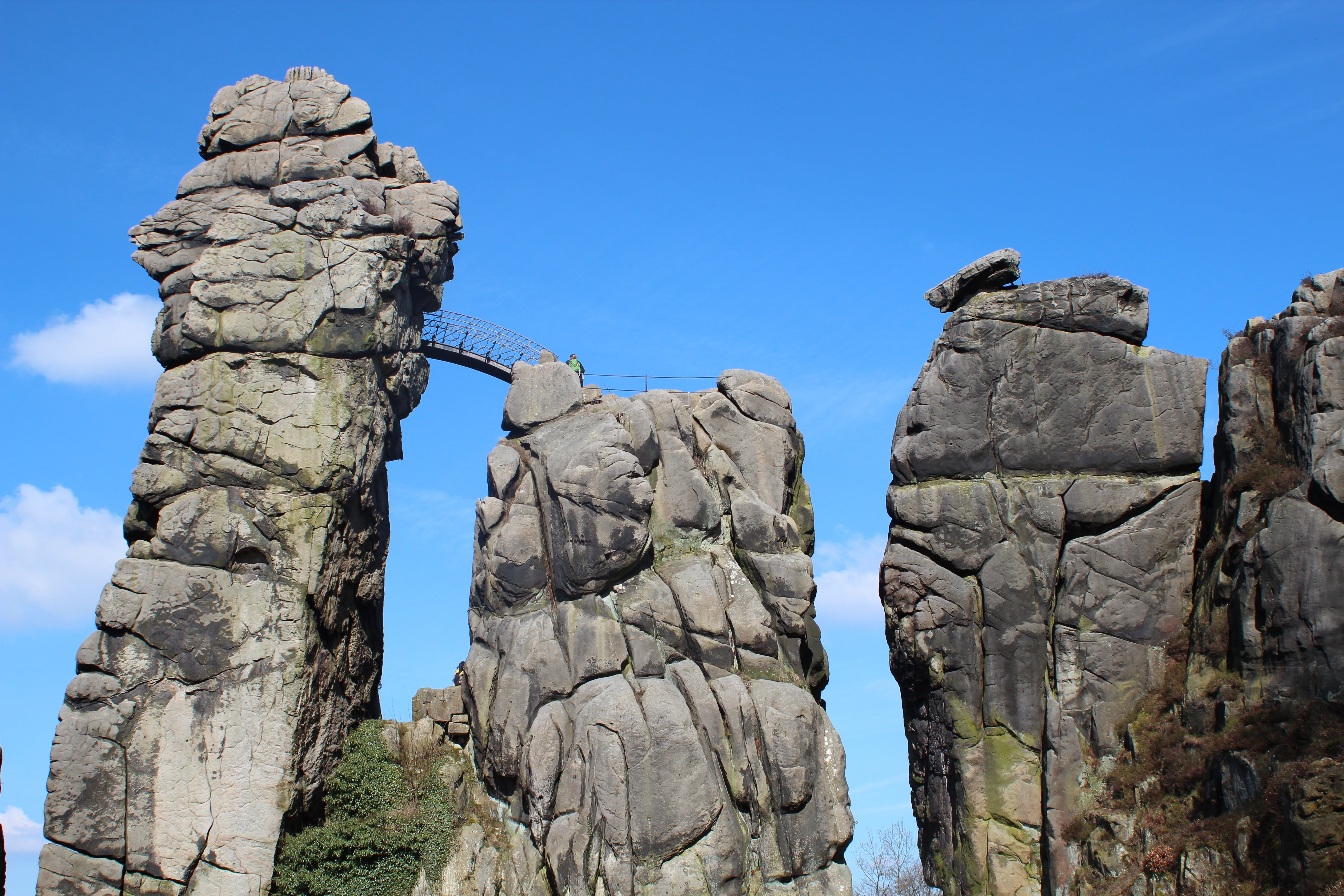 hiking, rock layers, bizarre, day, sky, stones, eroded, rock, travel destinations, mountain, plateau, nature, rock formations, solid, rock - Object, outdoors, HD Wallpaper