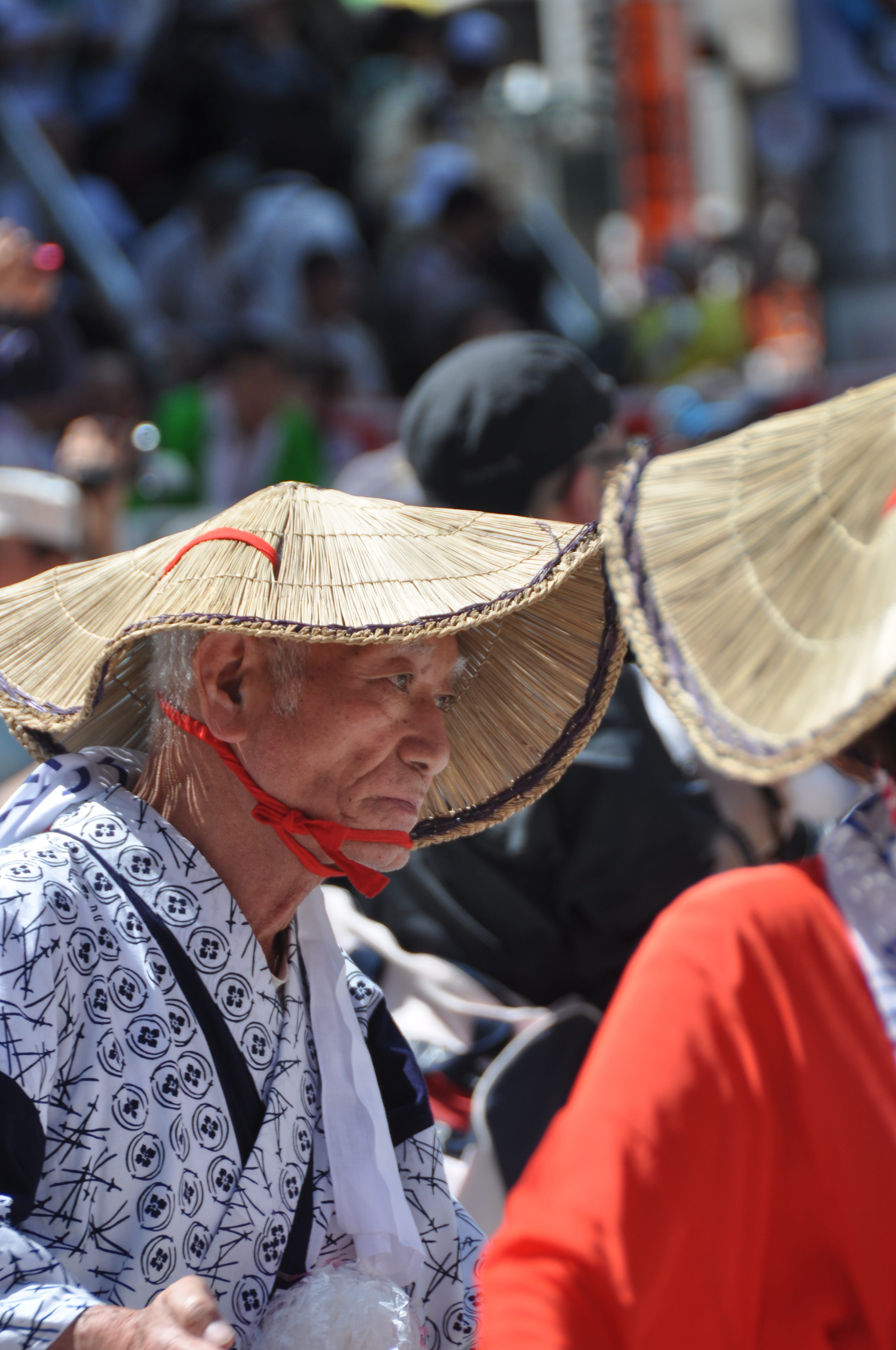 focus on foreground, adult, asian Ethnicity, men, east Asian Culture, traditional, incidental people, headshot, hat, women, outdoors, asia, tokyo, straw hat, Phone HD Wallpaper